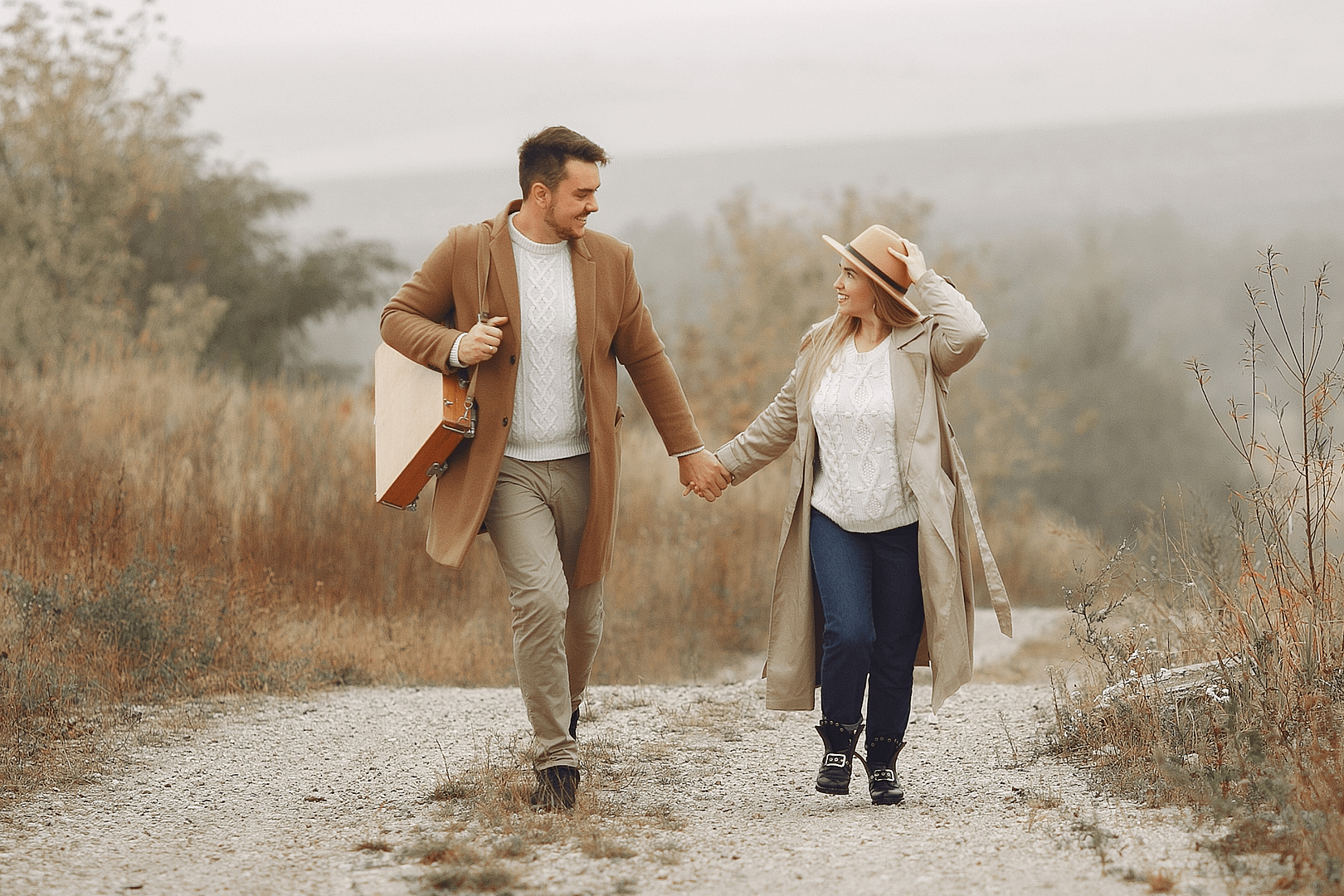 how to feel secure in a relationship couple walking together