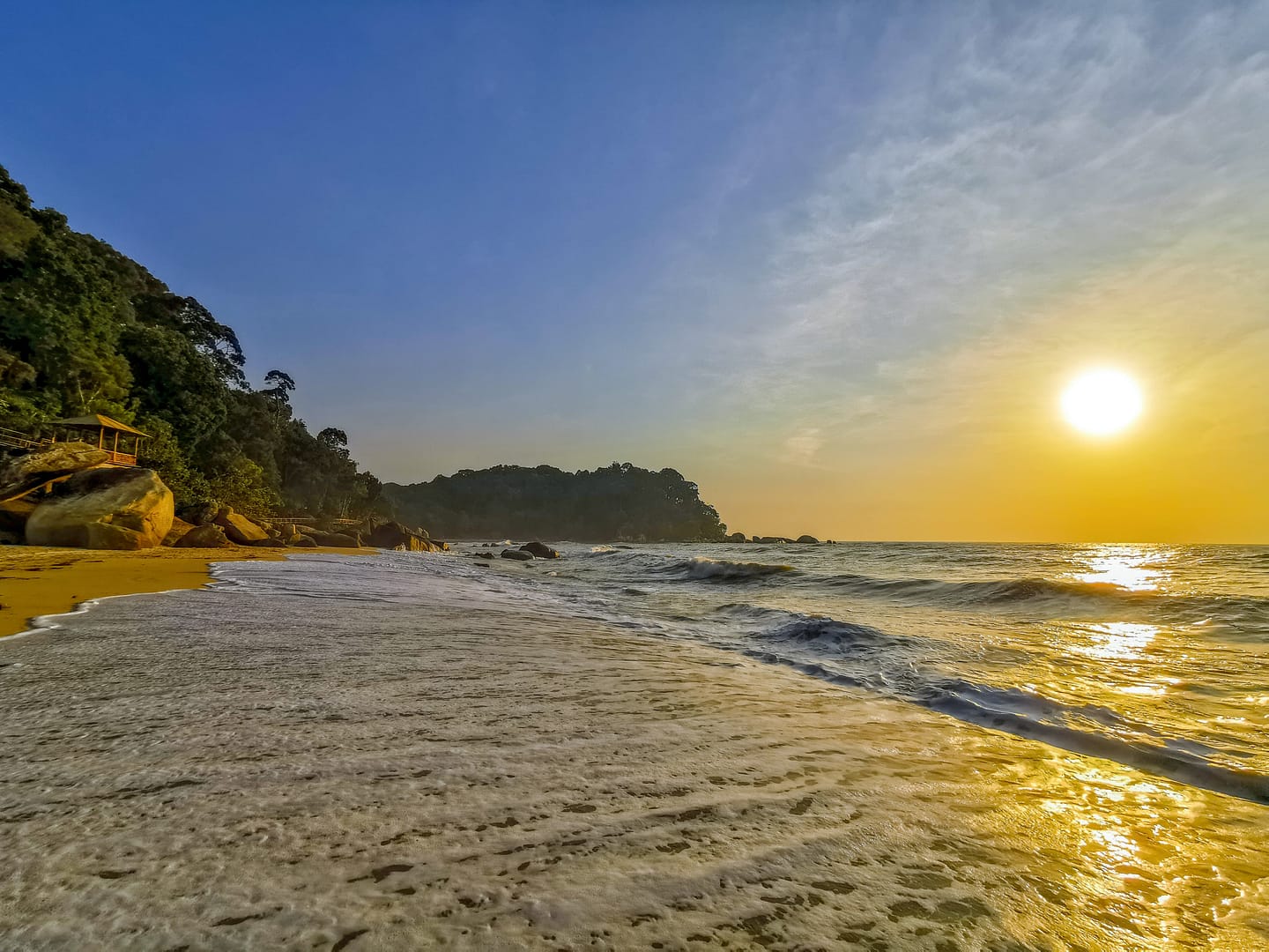 teluk cempedak - tempat menarik di malaysia