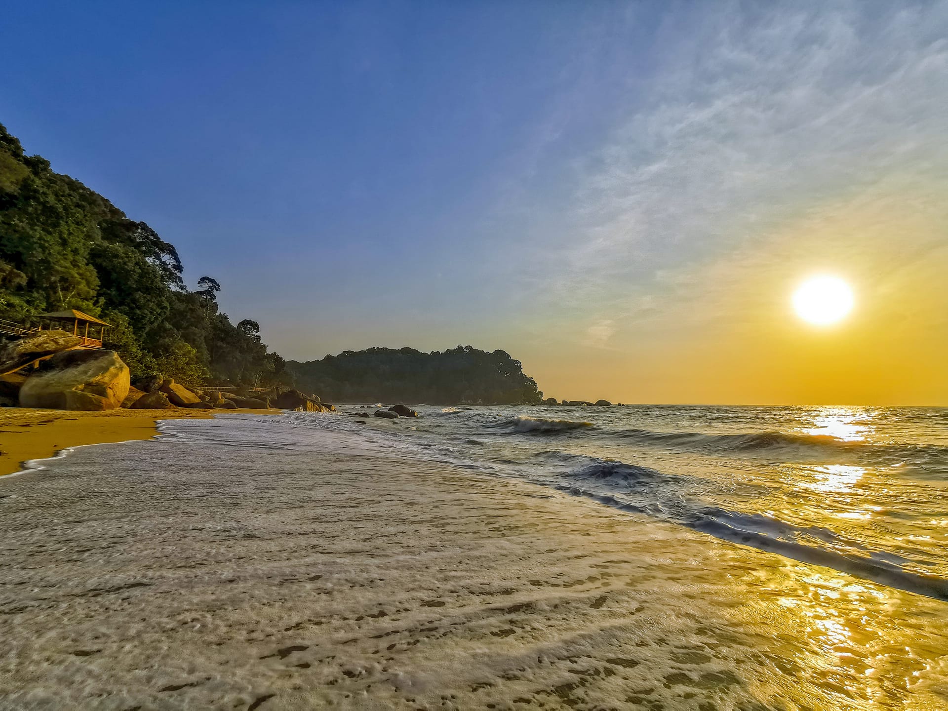 teluk cempedak - tempat menarik di malaysia