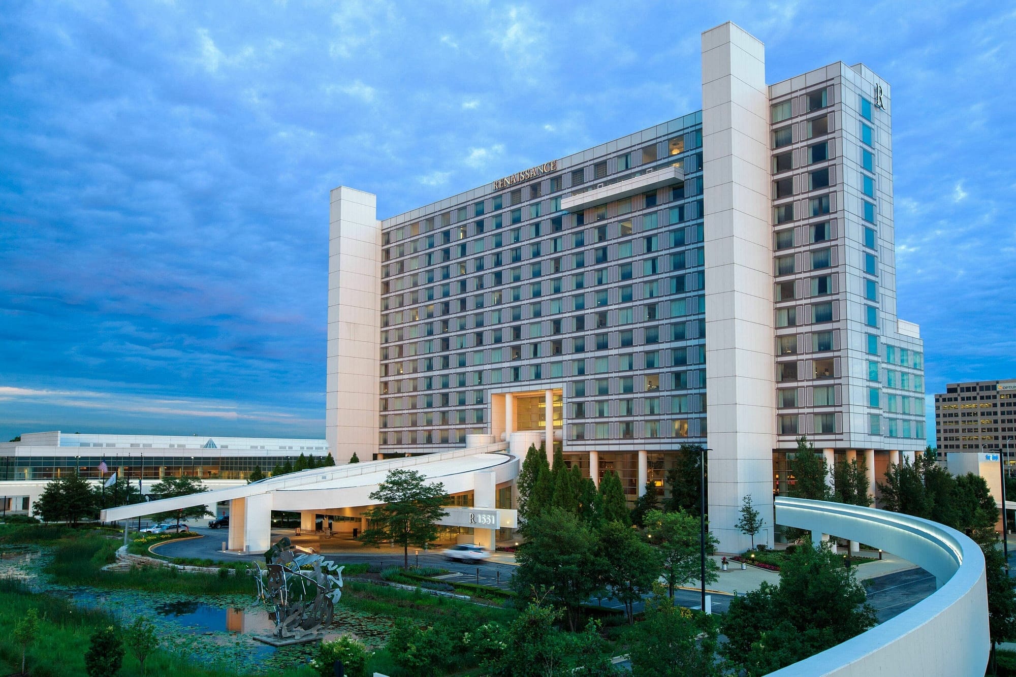 Building view of Renaissance Schaumburg Convention Center Hotel