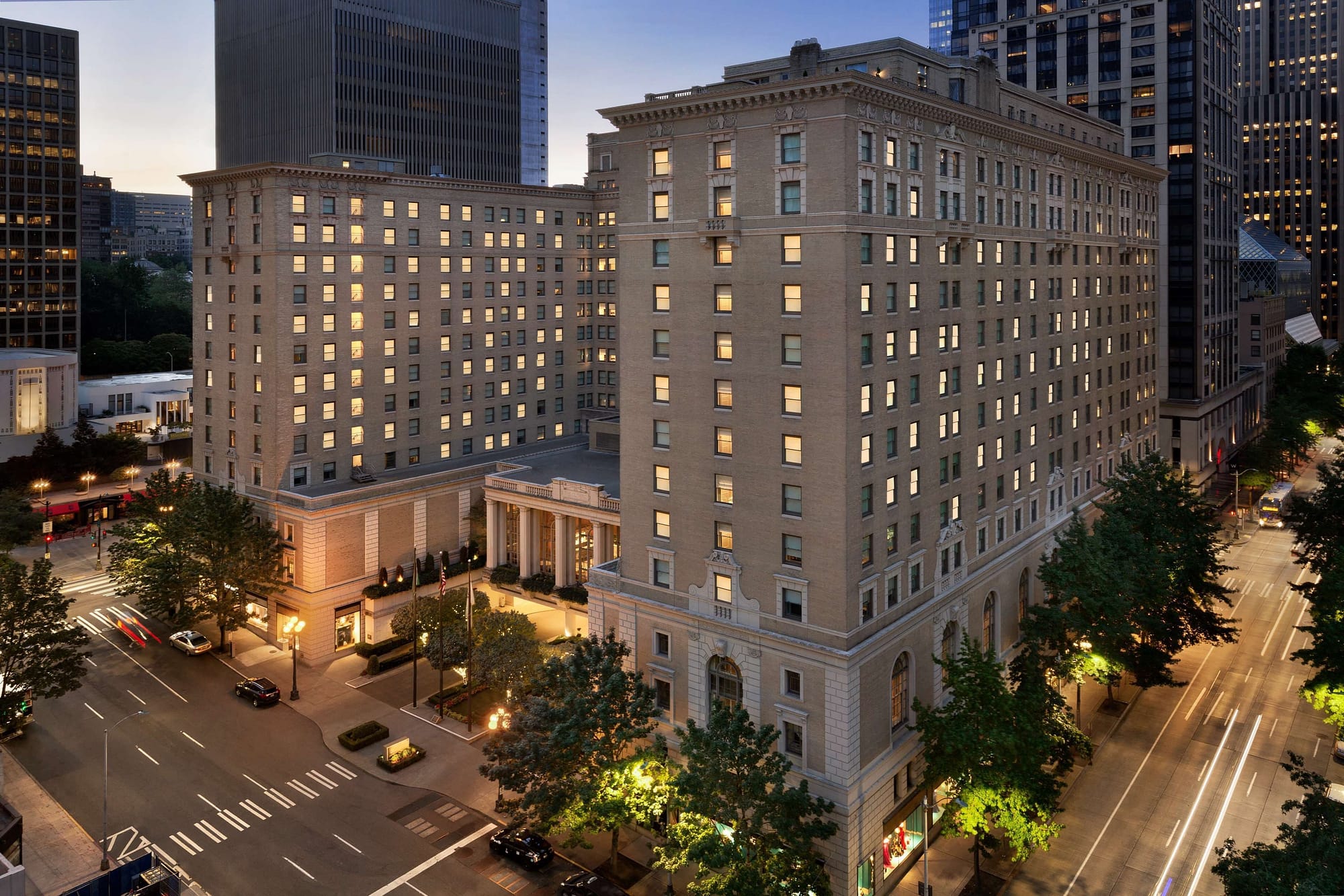Building view of Fairmont Olympic Hotel