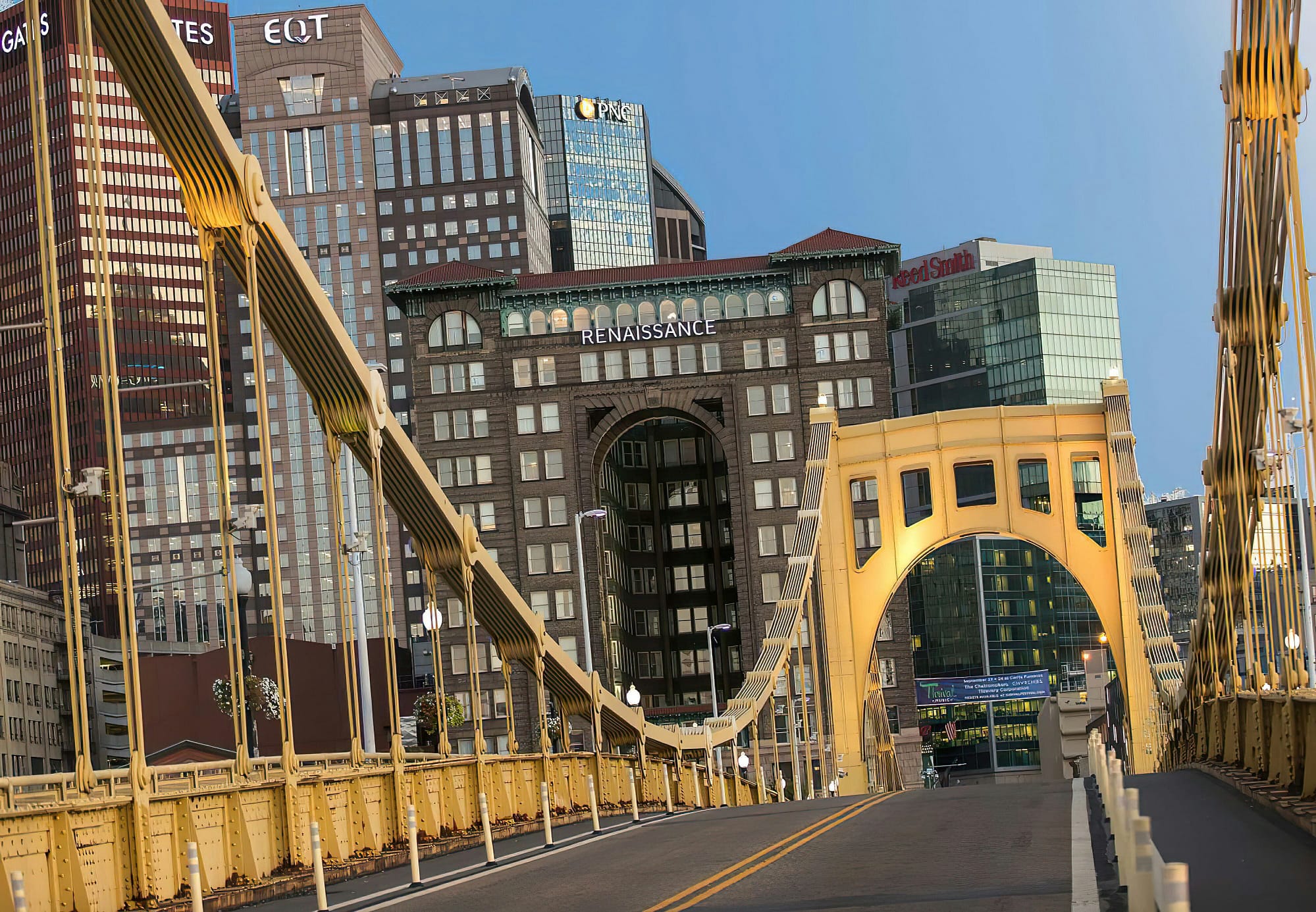 Building view of Renaissance Pittsburgh Hotel