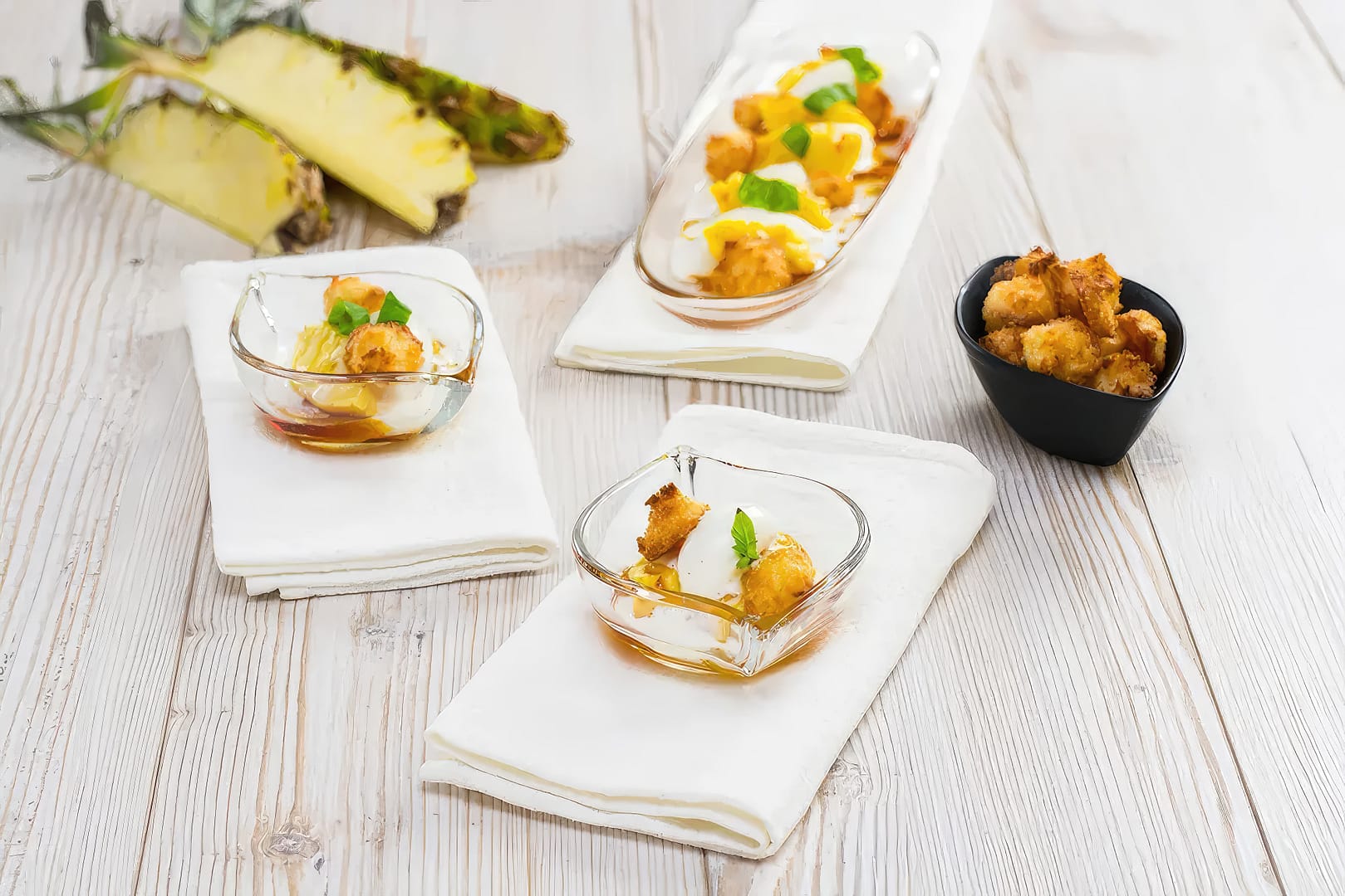 Pineapple with cocos