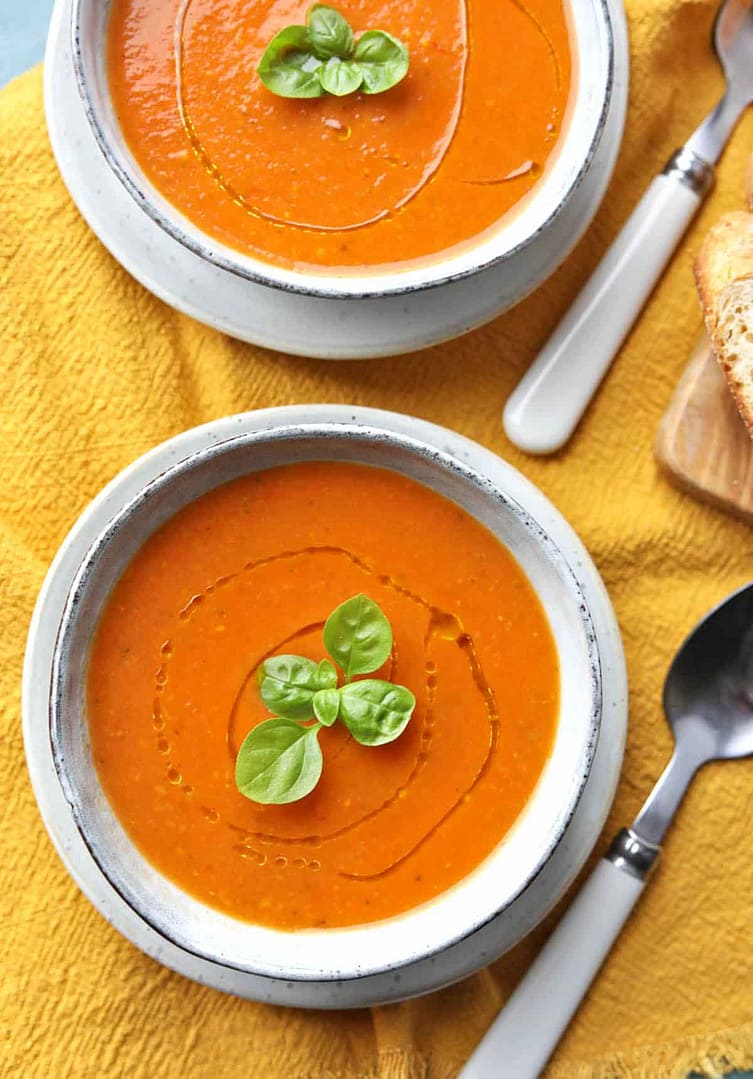 Courgette Tomato and Basil Soup