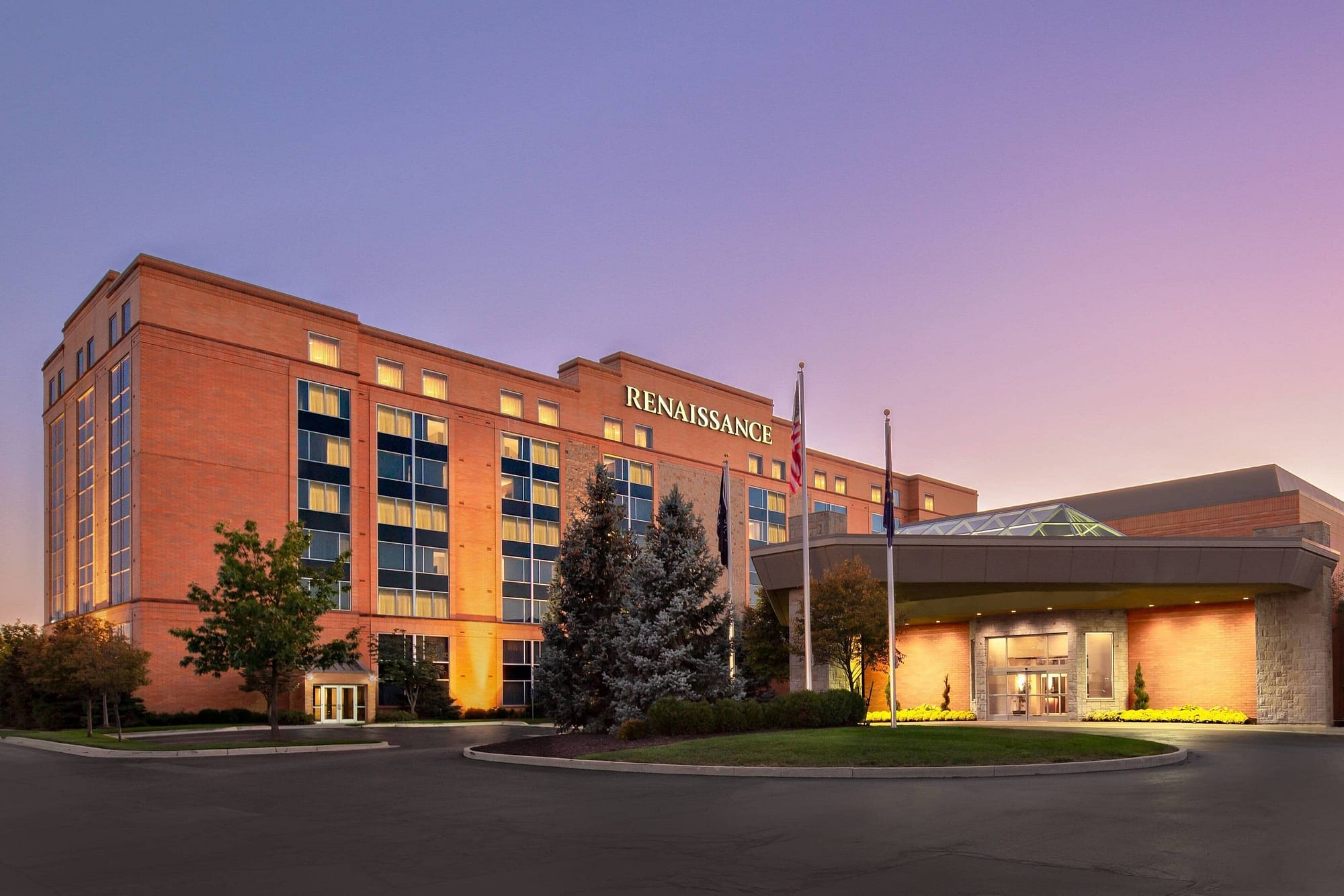 Building view of Renaissance Indianapolis North Hotel