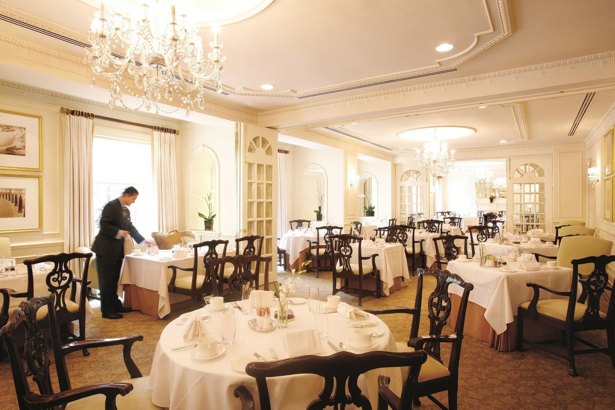 Lafayette Restaurant interior