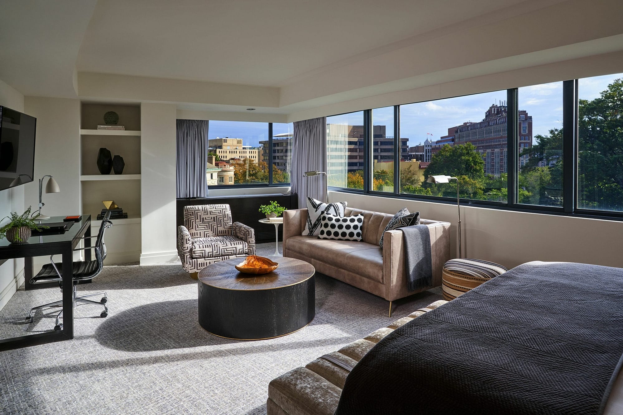Living room view of The Dupont Circle Hotel