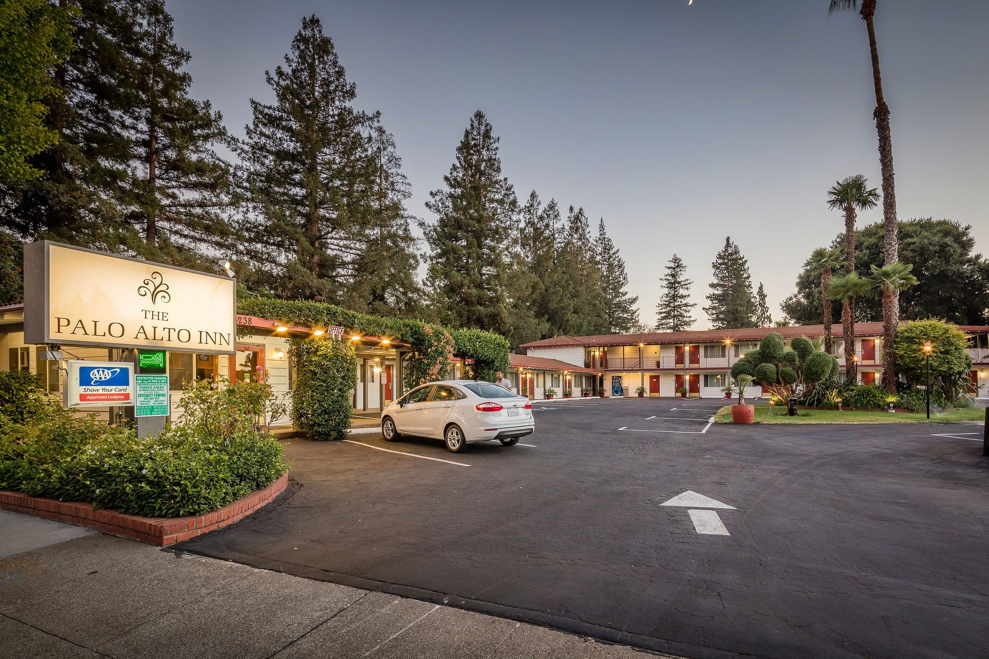 The Palo Alto Inn