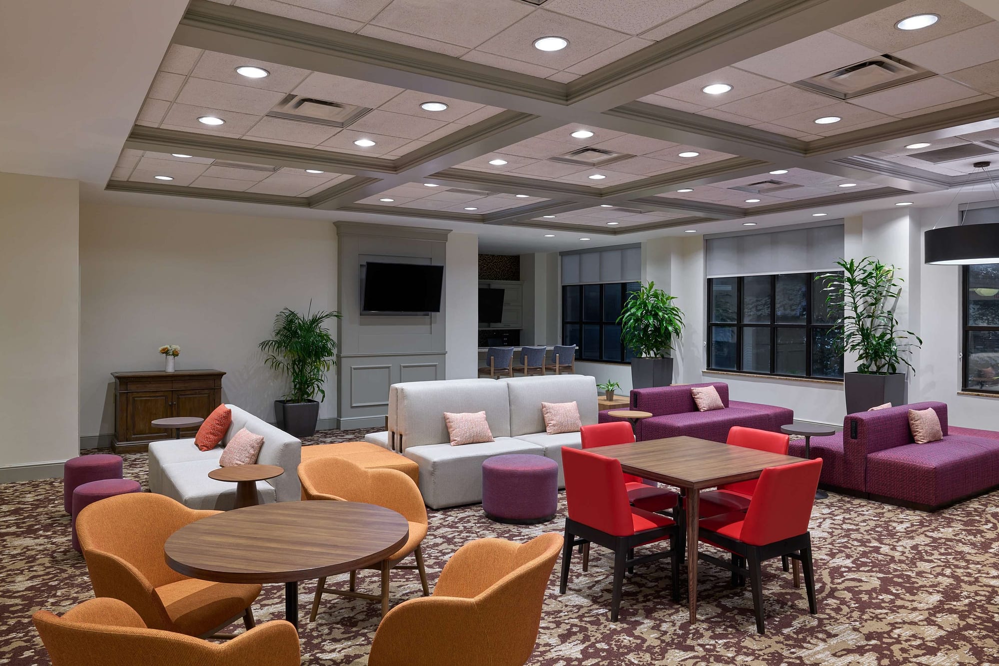 Lounge view of Hilton Garden Inn Bloomington