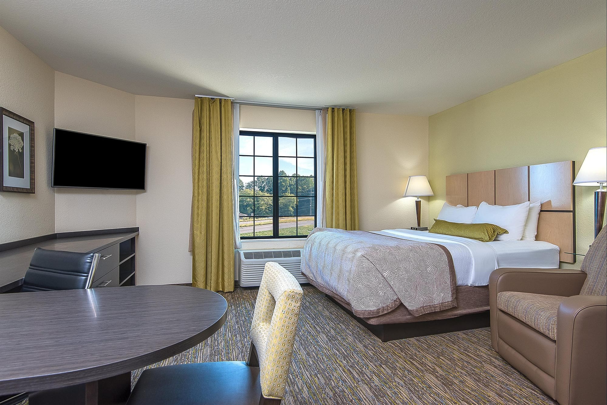 Bedroom view of Candlewood Suites Bloomington, an IHG Hotel