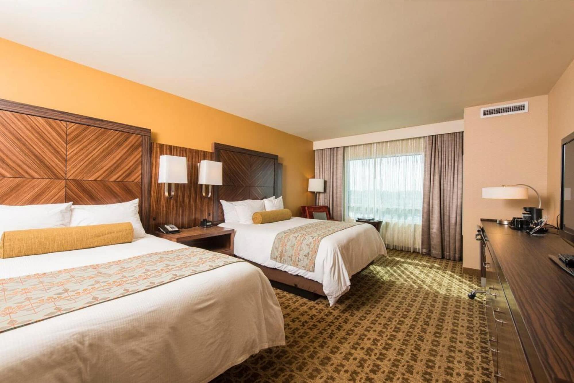 Bedroom view of Apache Casino Hotel