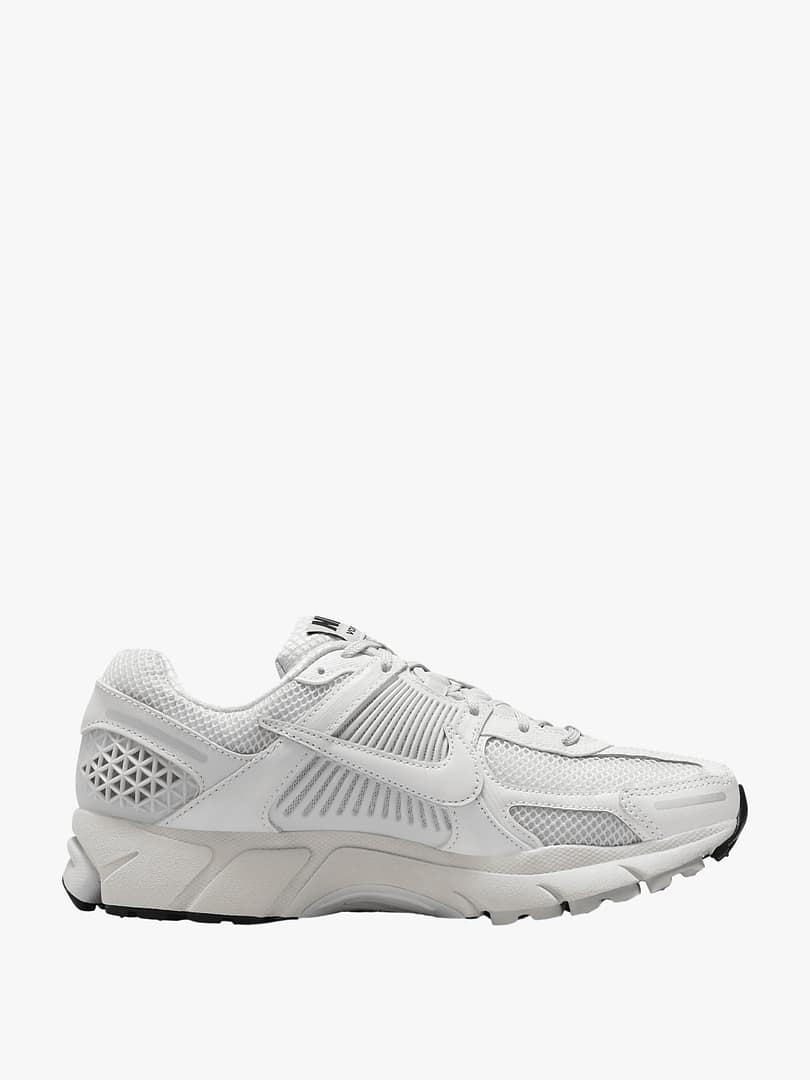 Nike Zoom Vomero 5 Sneakers
