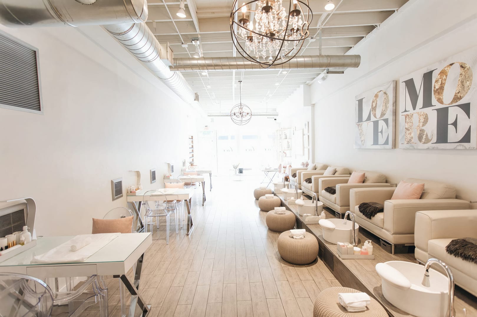 Luv Nail Shop interior