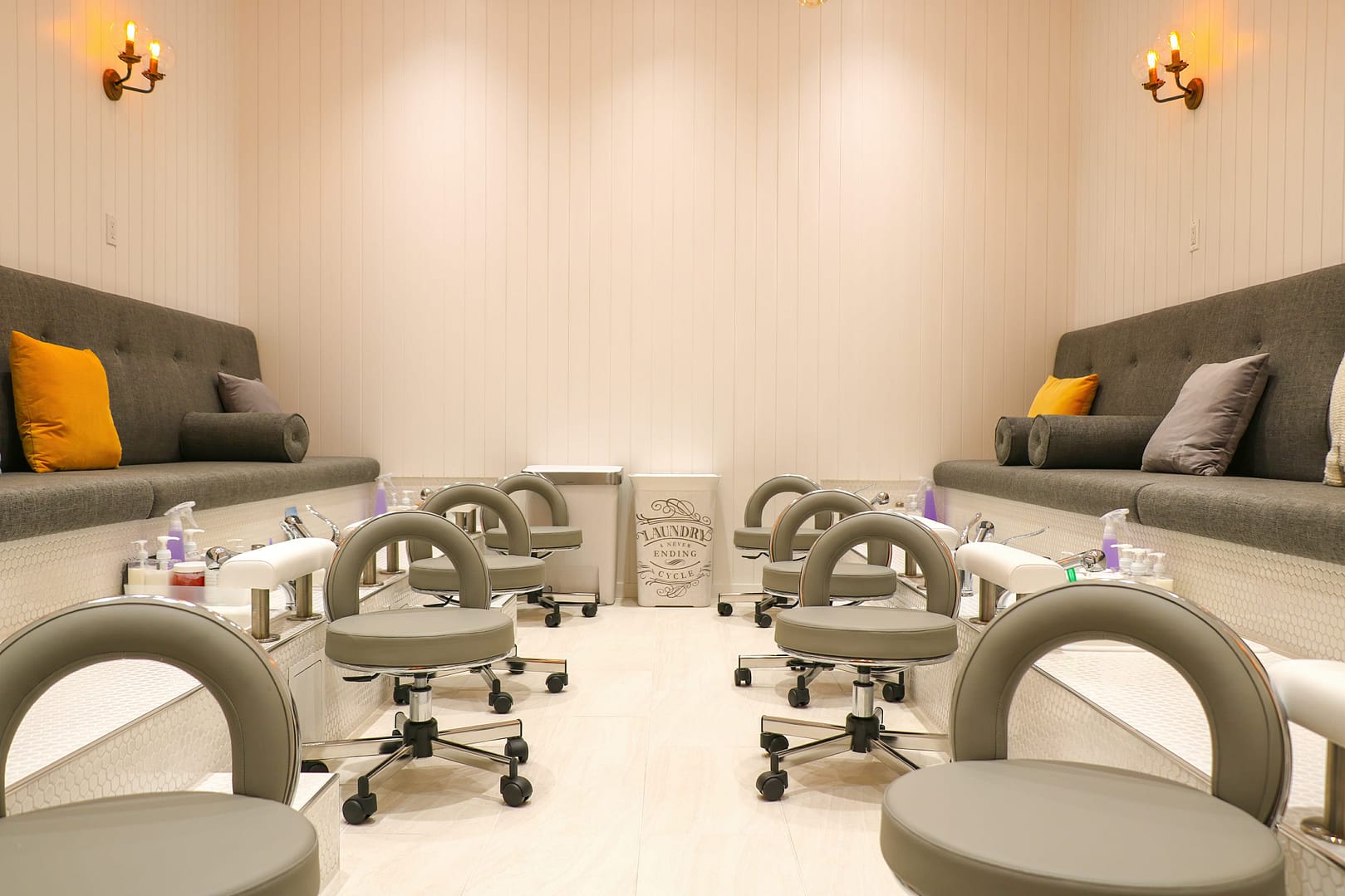 Honey Nail Salon interior