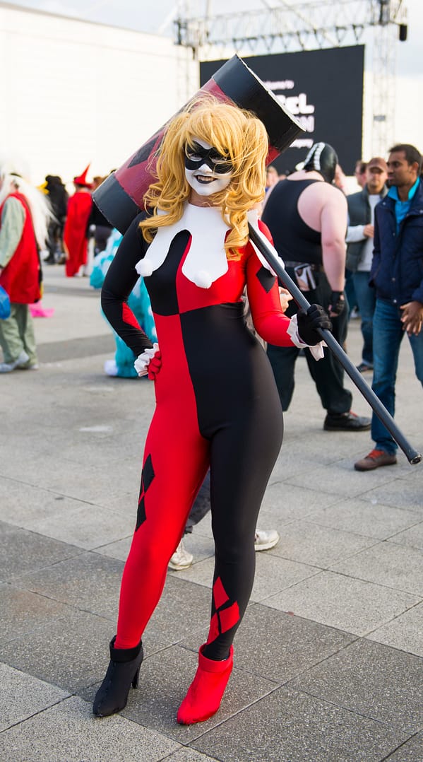 Classic Harley Quinn costume