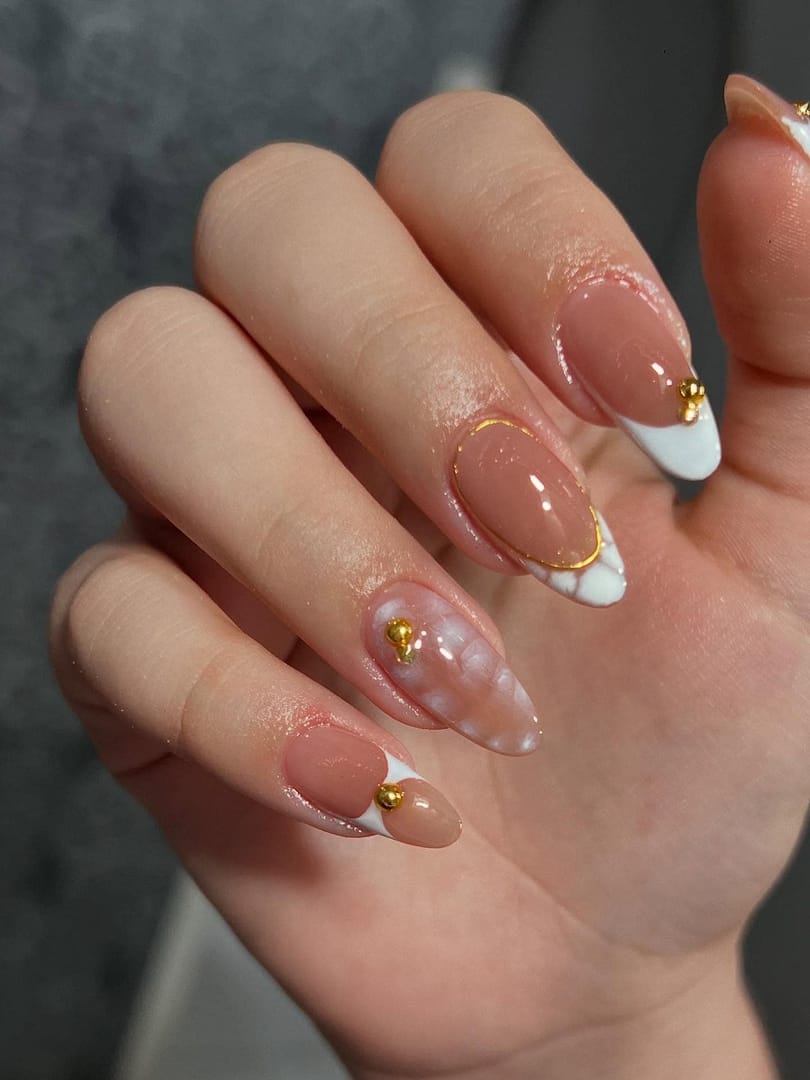 French nails