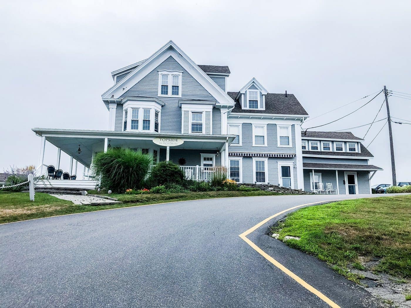 Building view of Topside Inn