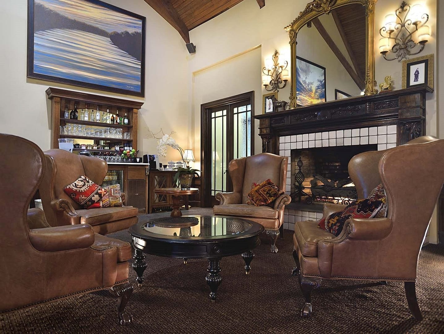 Lounge view of Lambertville Station Restaurant and Inn