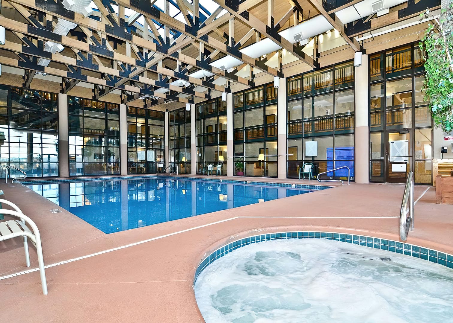 Pool view of Bryce View Lodge