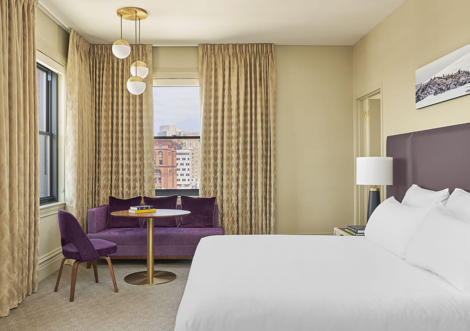 Bedroom view of 21C Museum Hotel Kansas City