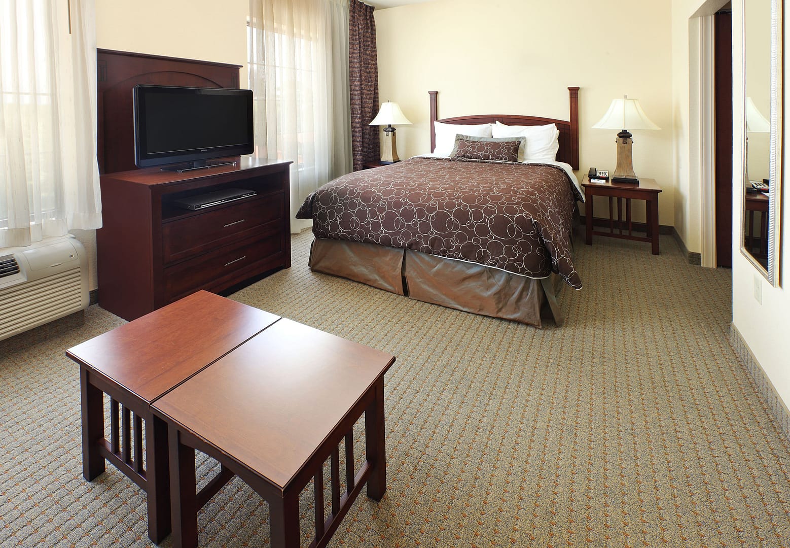 Bedroom view of Staybridge Suites Hot Springs