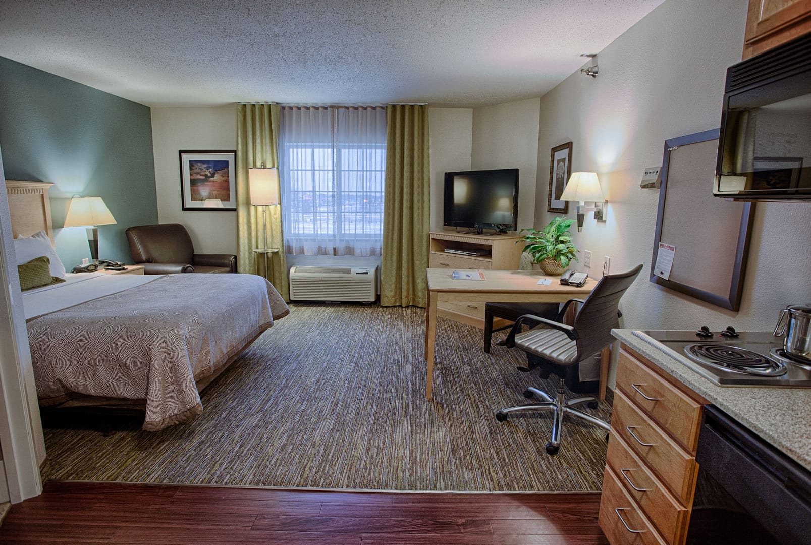Bedroom view of Candlewood Suites Fargo-N. Dakota State Univ., an IHG Hotel