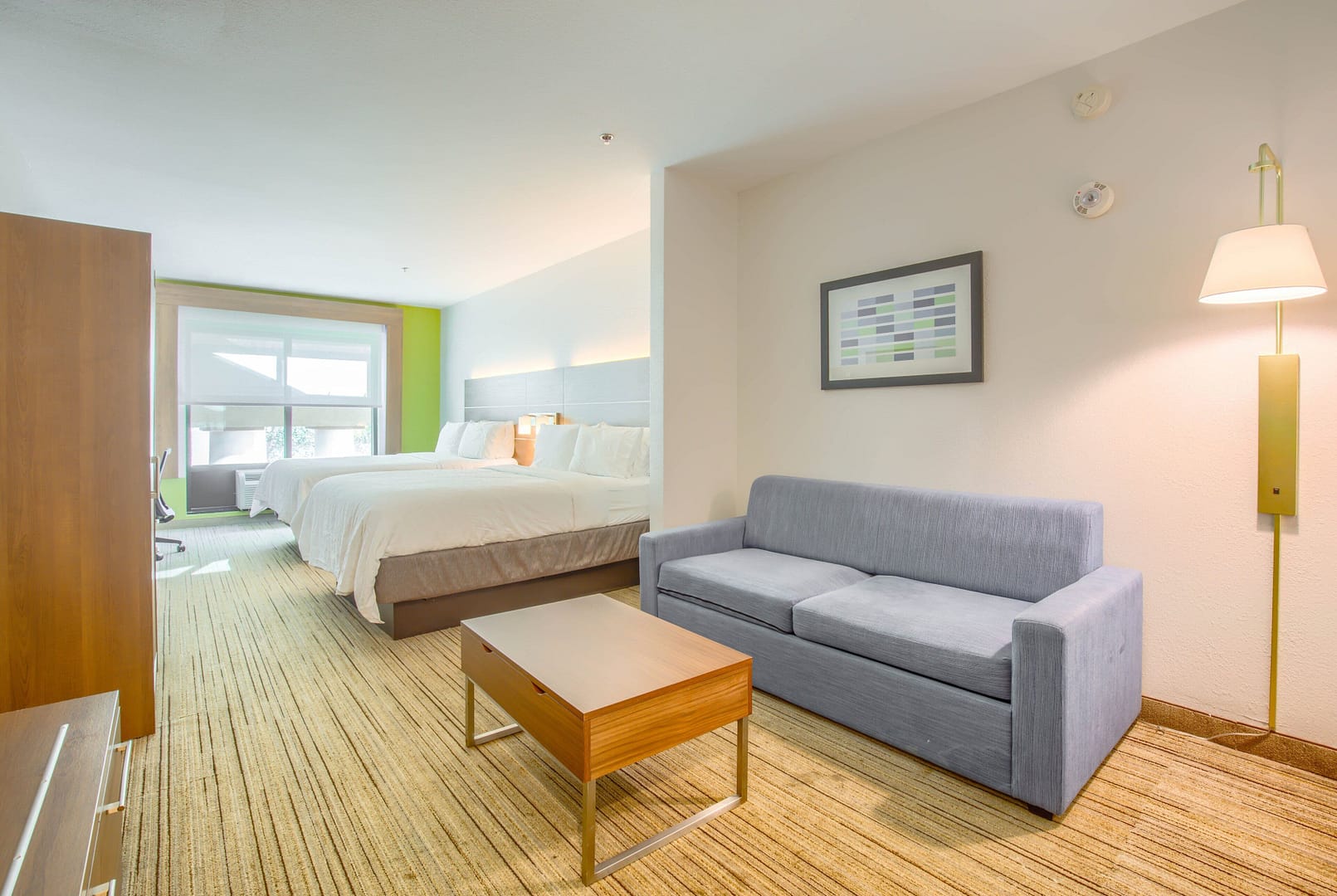 Bedroom view of Holiday Inn Express & Suites Gulf Shores, an IHG Hotel
