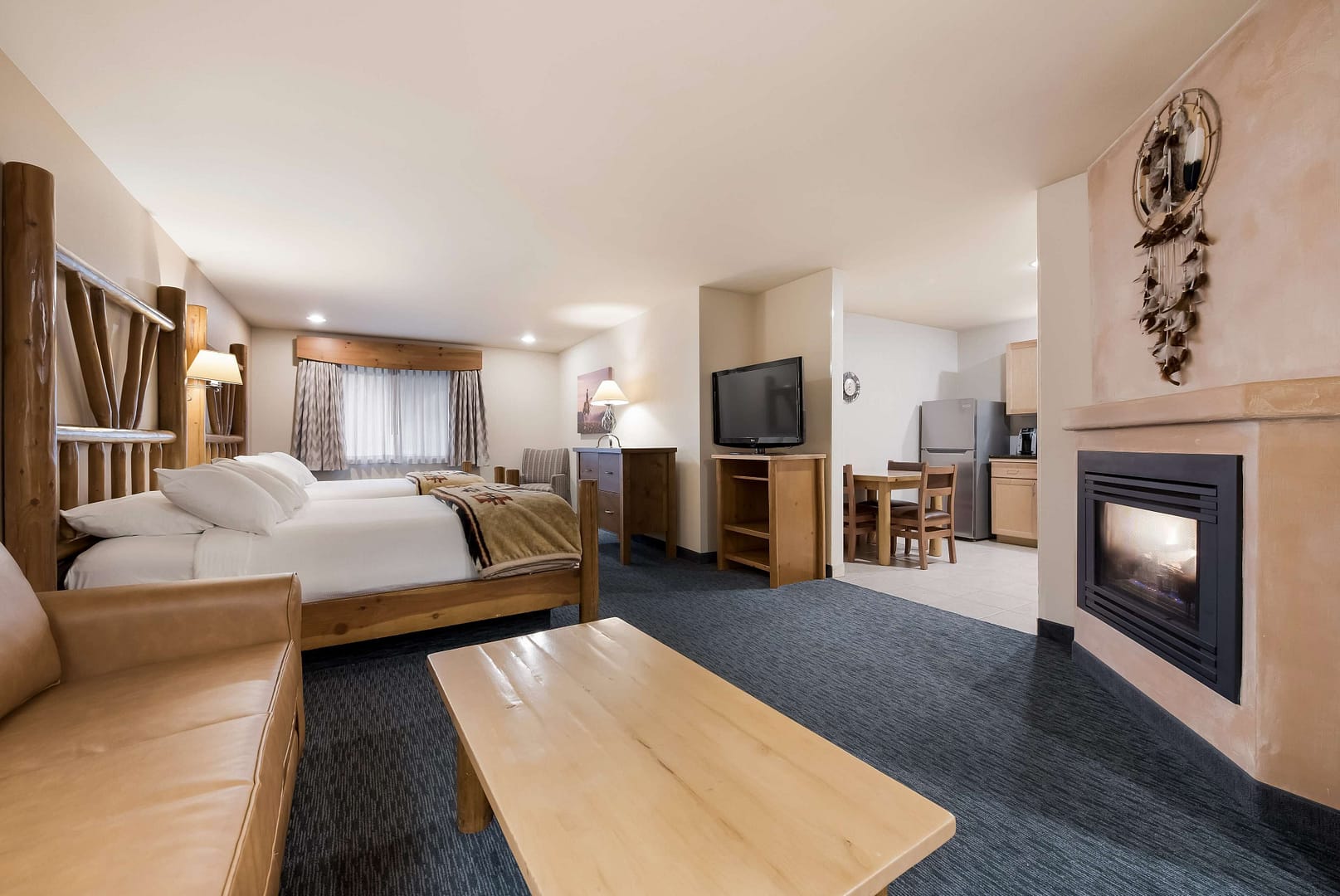 Bedroom view of Best Western Plus Kentwood Lodge