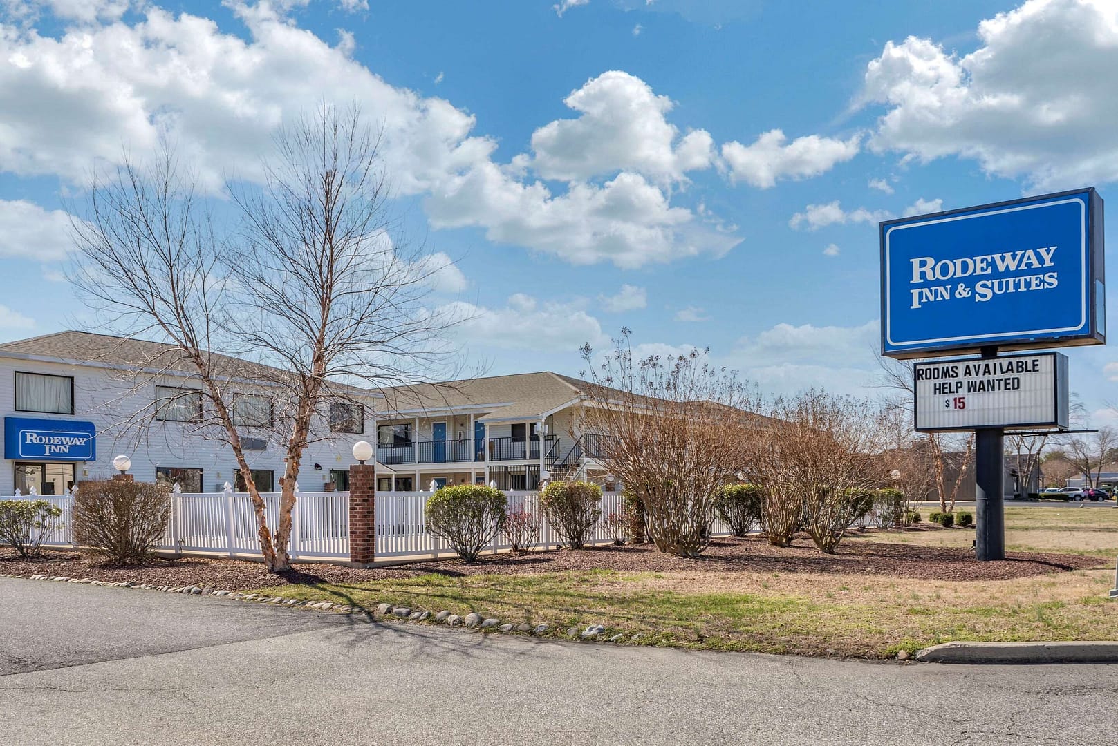 Building view of Rodeway Inn & Suites - Rehoboth Beach