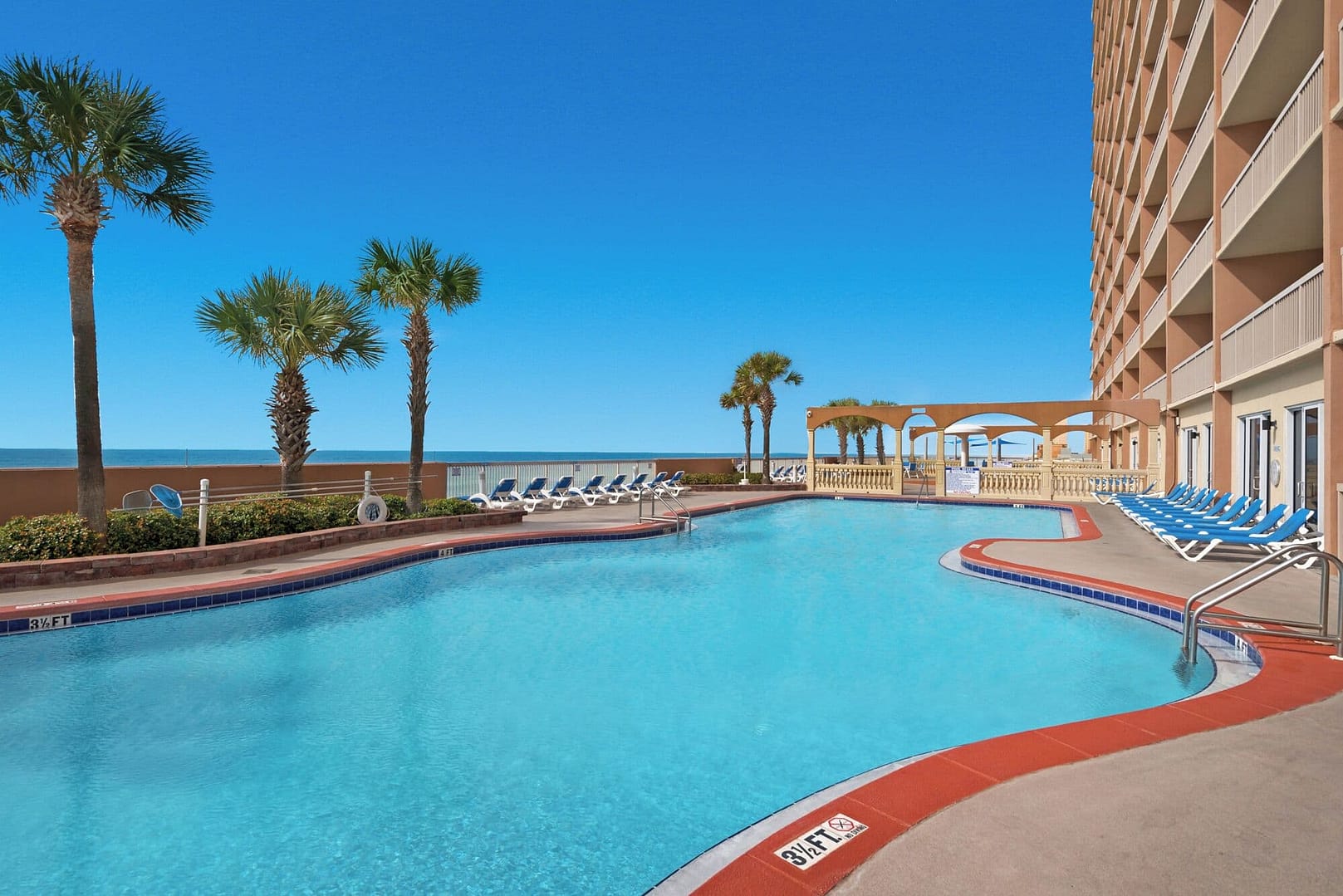 Sunrise Beach Resort in Panama City Beach by Vacasa
