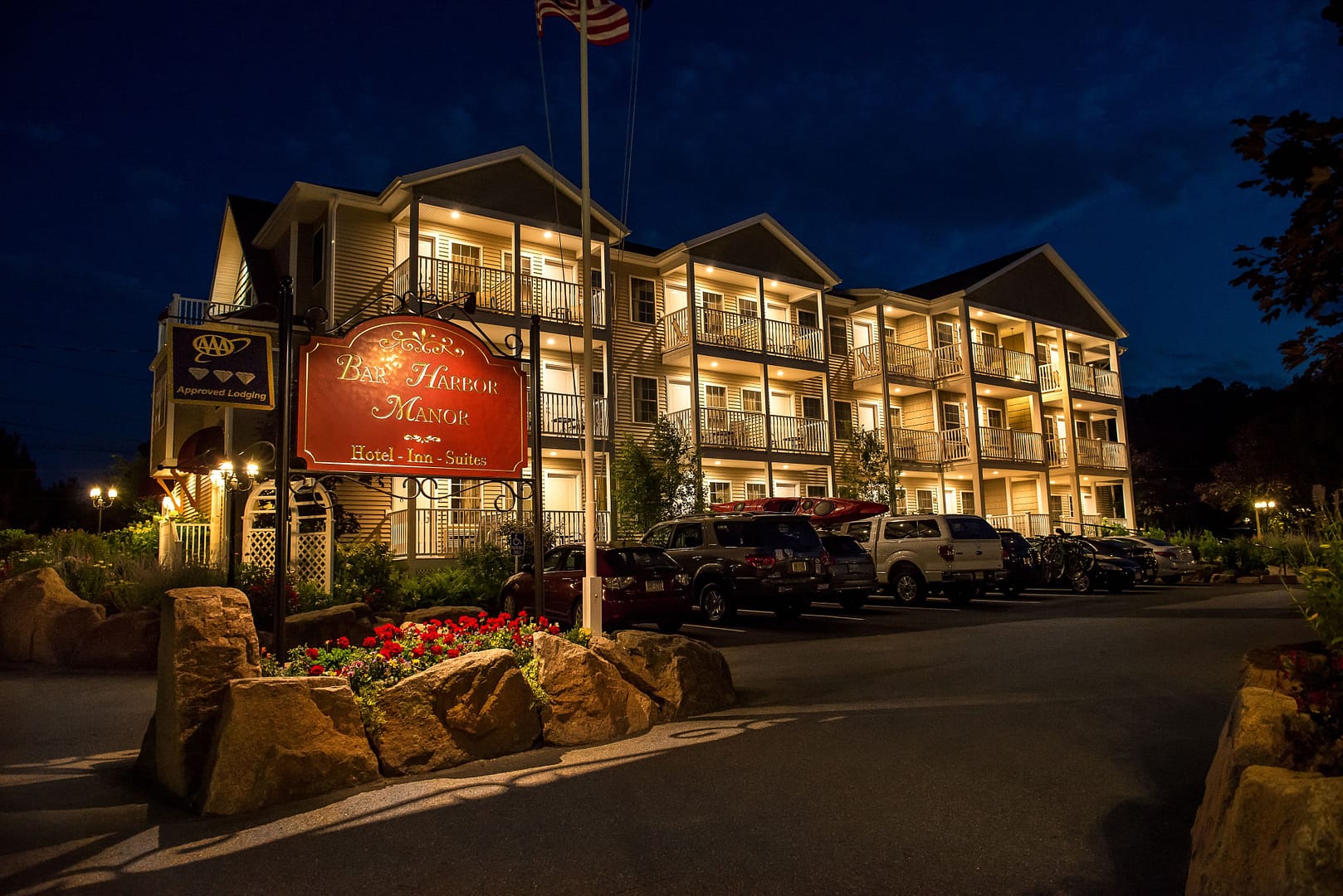 Building view of Bar Harbor Manor
