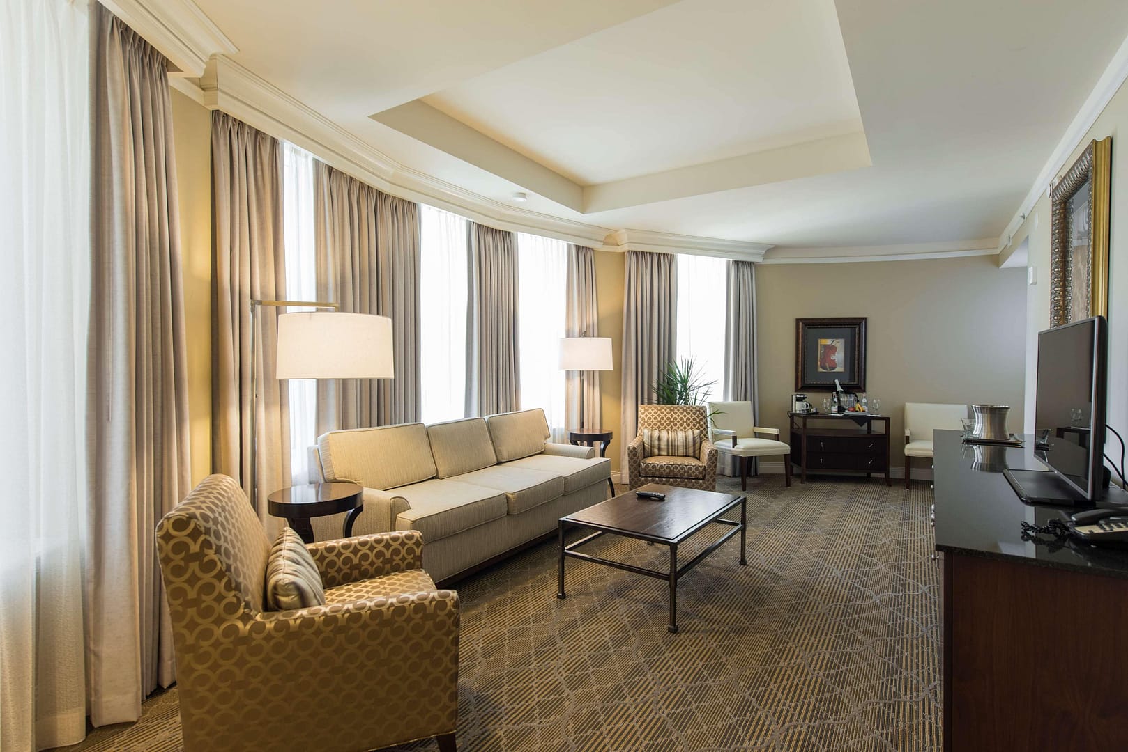 Living room view of The Skirvin Hilton Oklahoma City