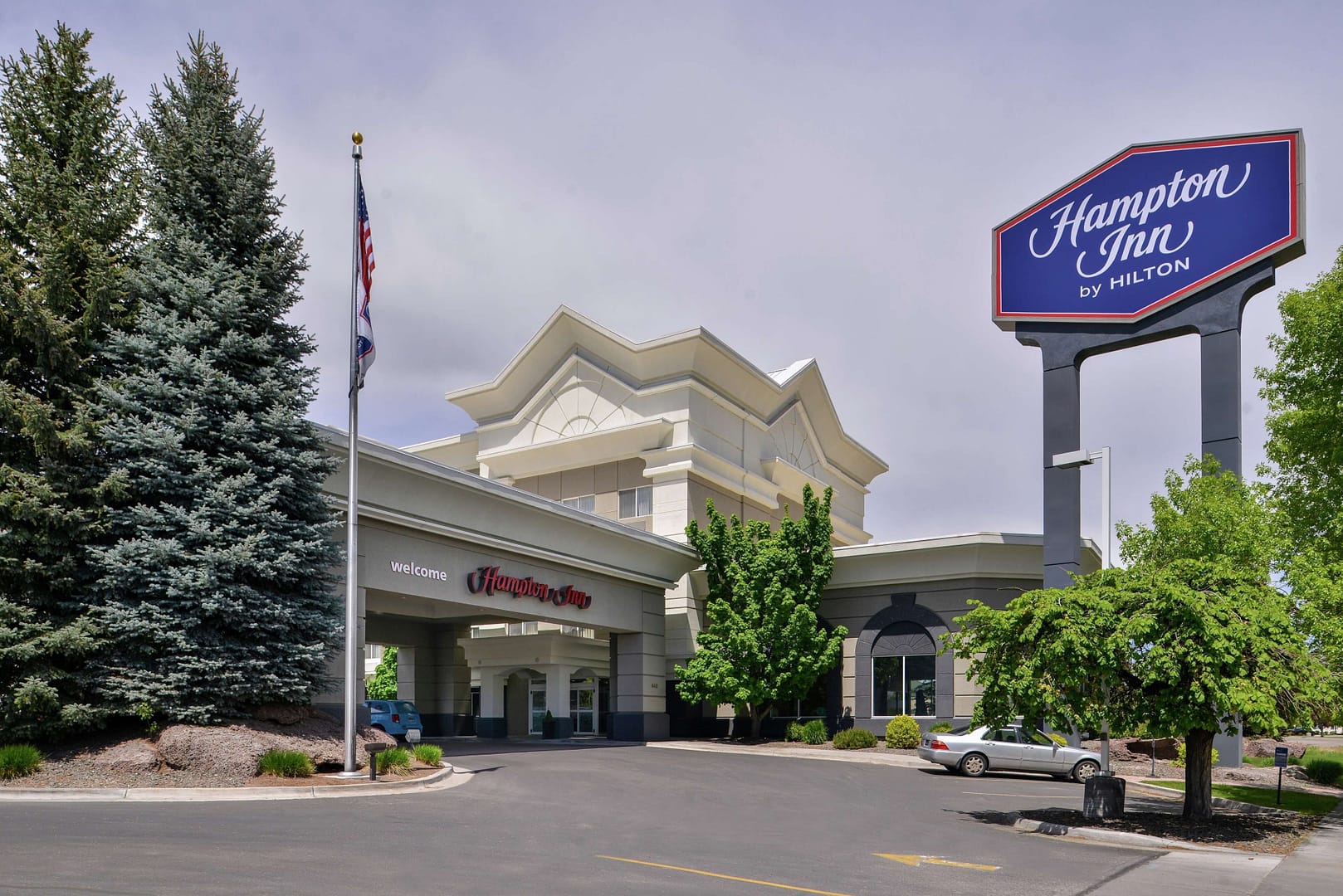 Building view of Hampton Inn Idaho Falls/Airport