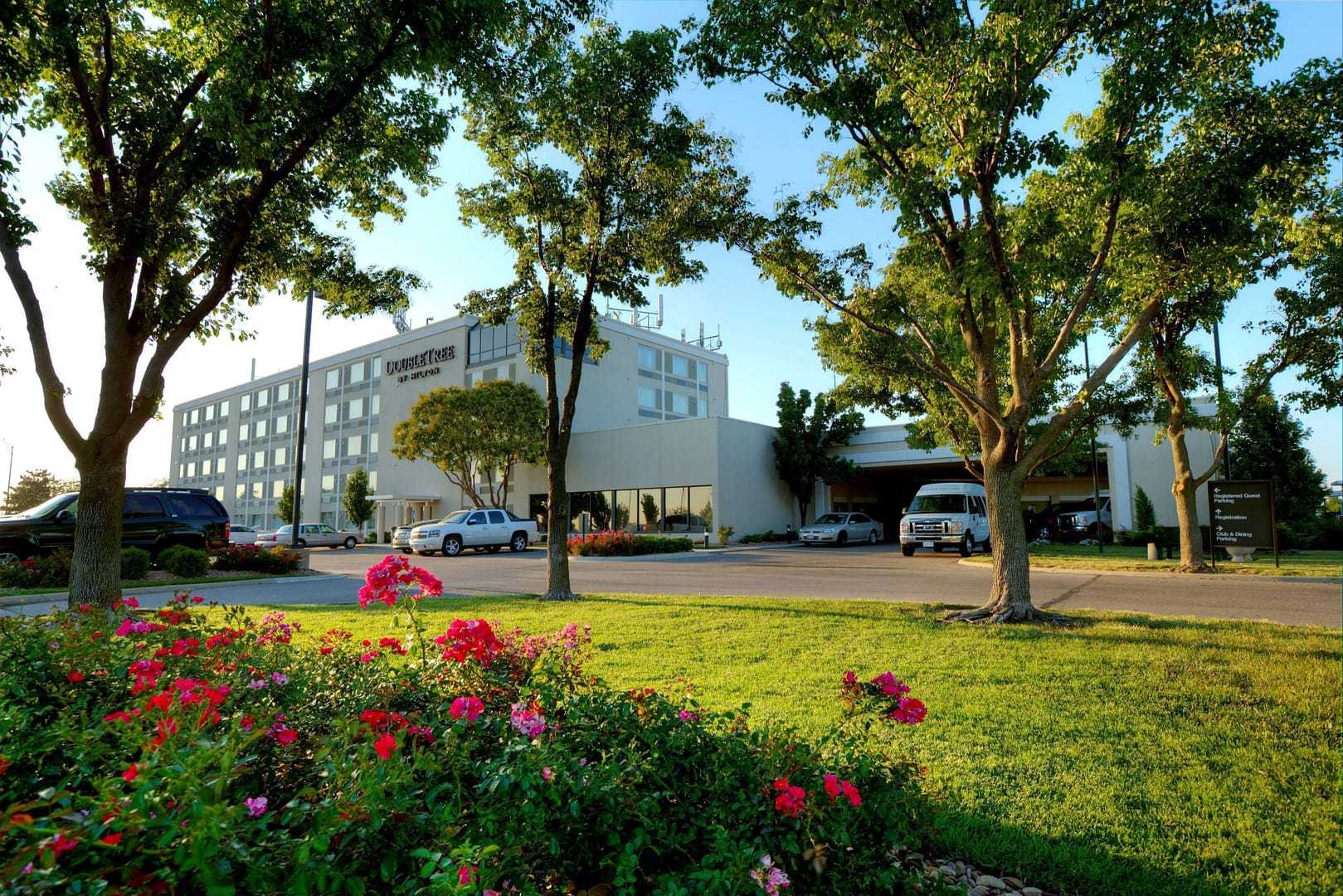 Building view of DoubleTree by Hilton Hotel Wichita Airport
