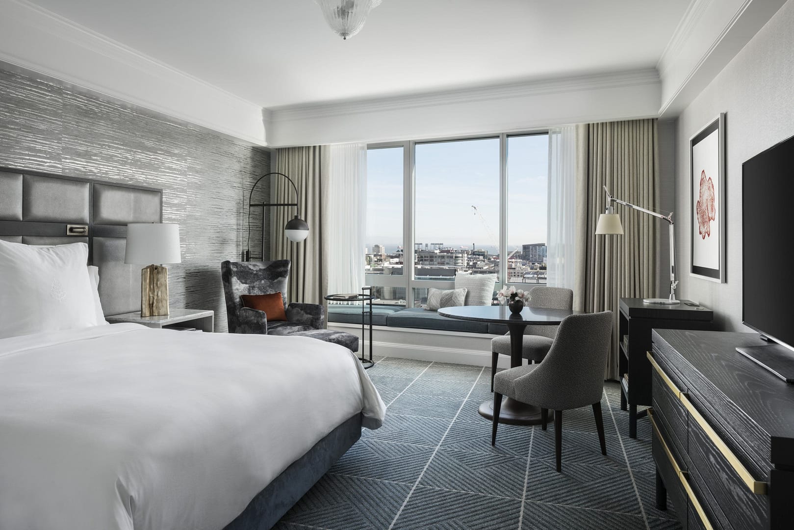 Bedroom view of Four Seasons Hotel San Francisco