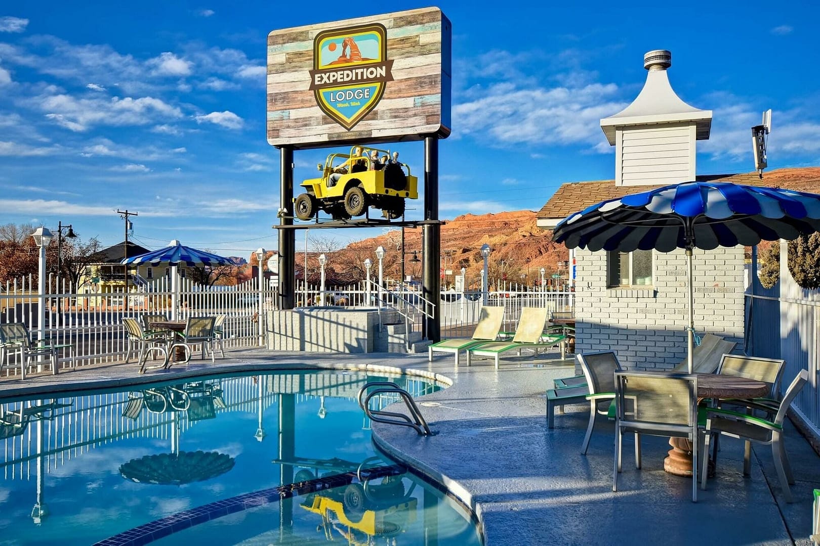 Pool view of Expedition Lodge