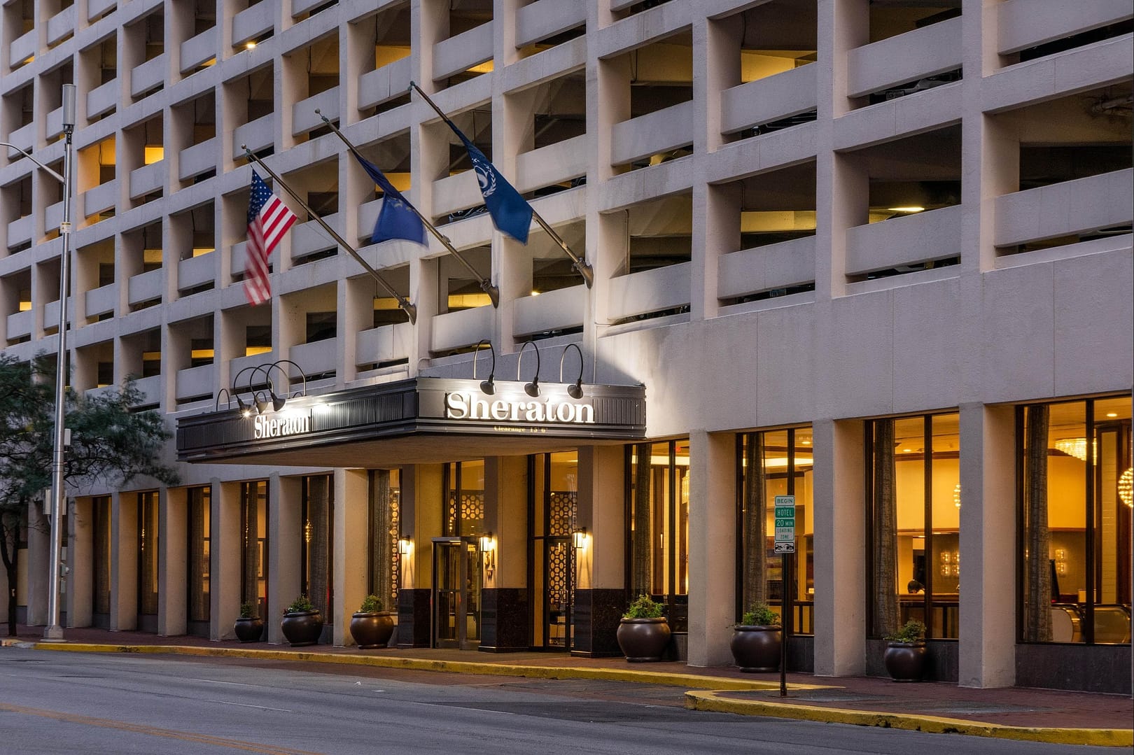 Building view of Sheraton Indianapolis City Centre Hotel