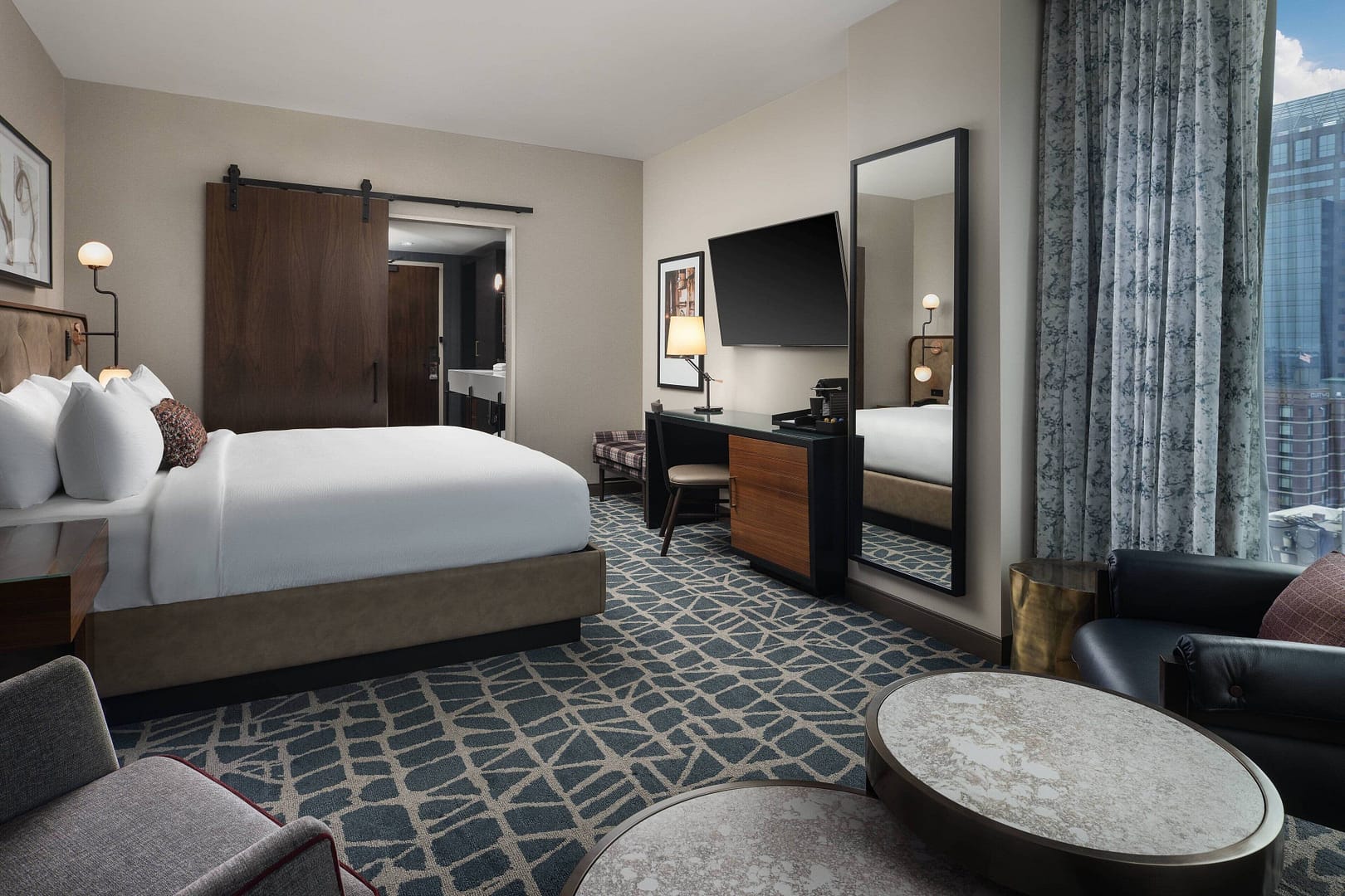Bedroom view of Hotel Distil, Autograph Collection