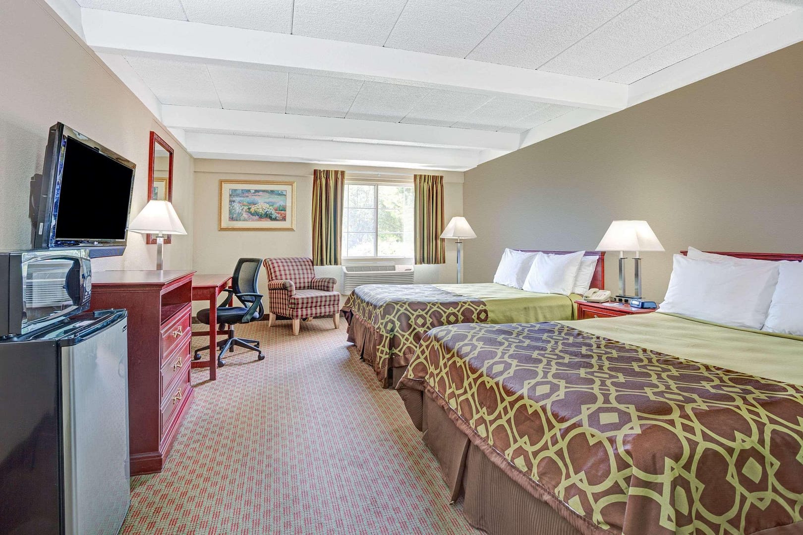 Bedroom view of Travelodge by Wyndham Iowa City