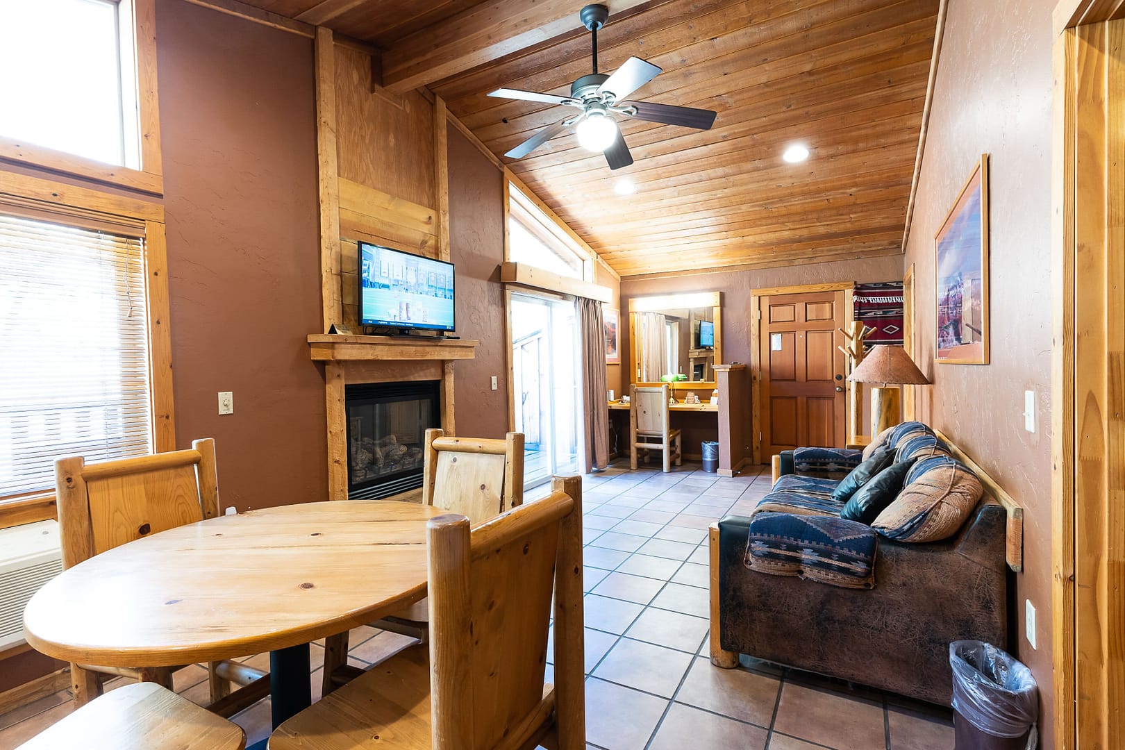 Dining room view of Red Cliffs Lodge
