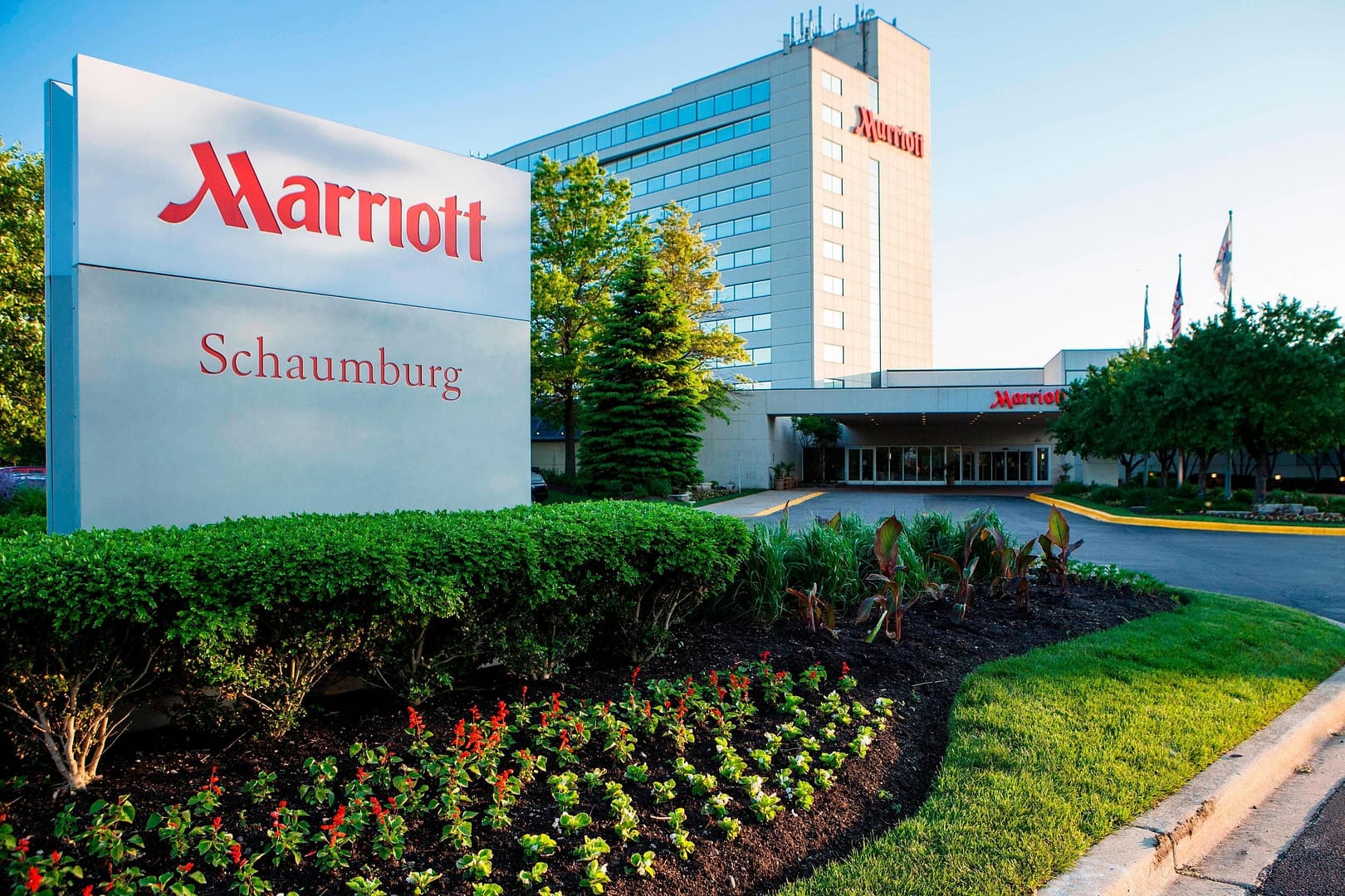 Building view of Chicago Marriott Schaumburg