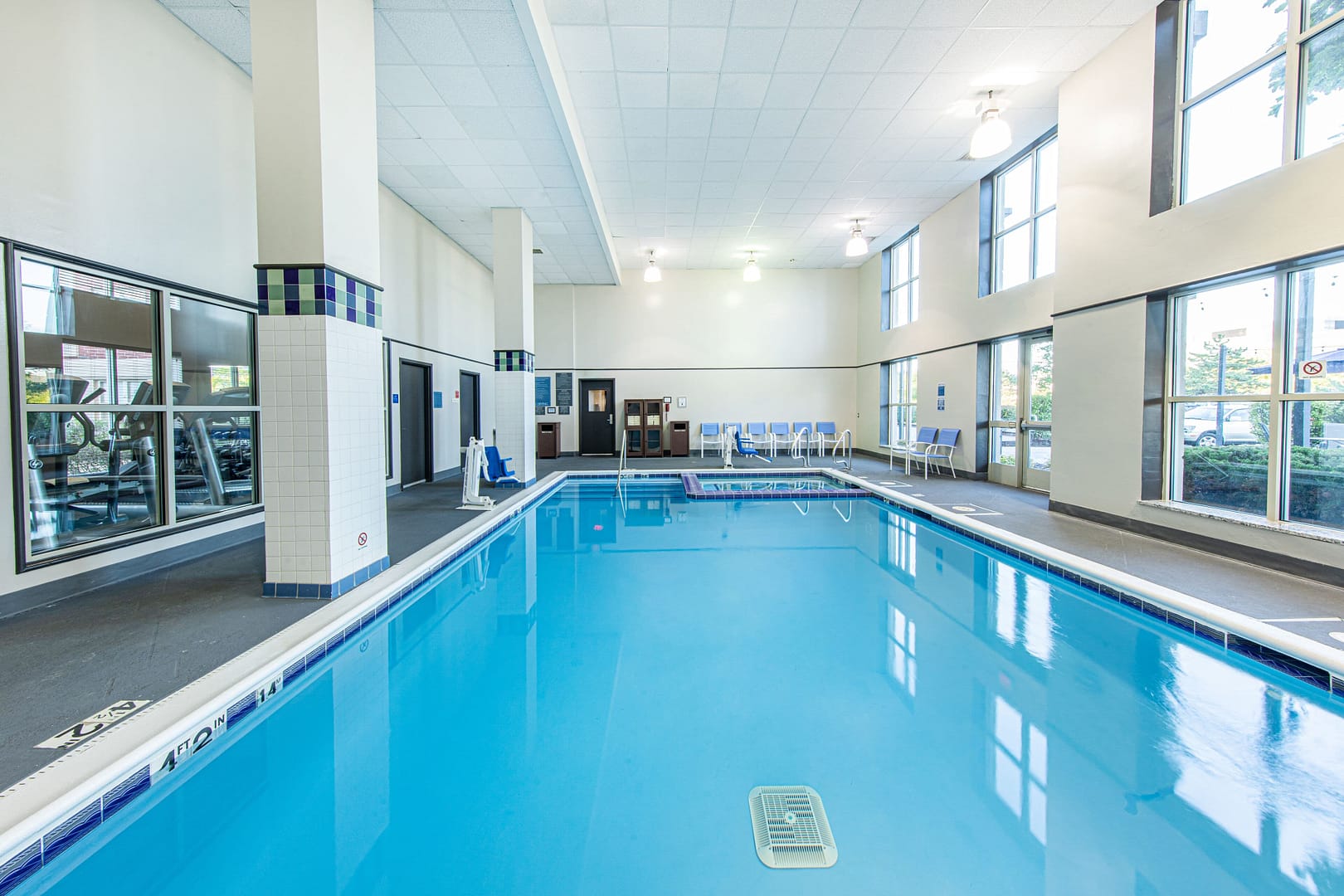 Pool view of Hyatt House Chicago Schaumburg
