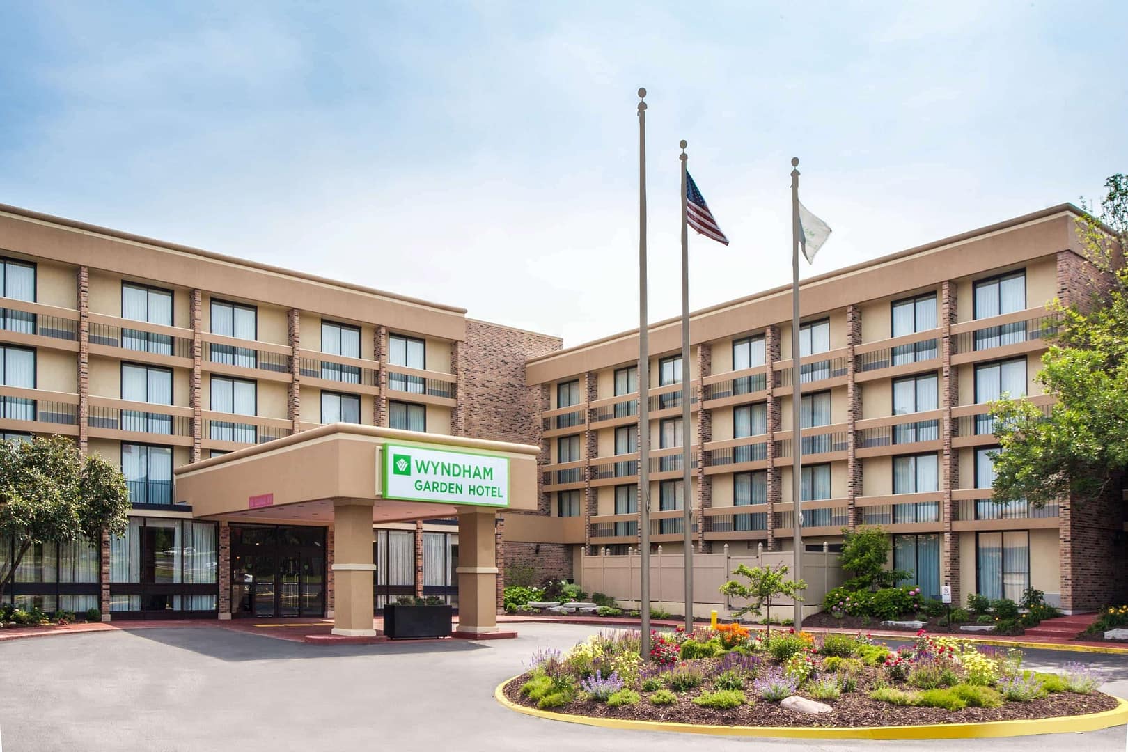 Building view of Wyndham Garden Schaumburg Chicago Northwest