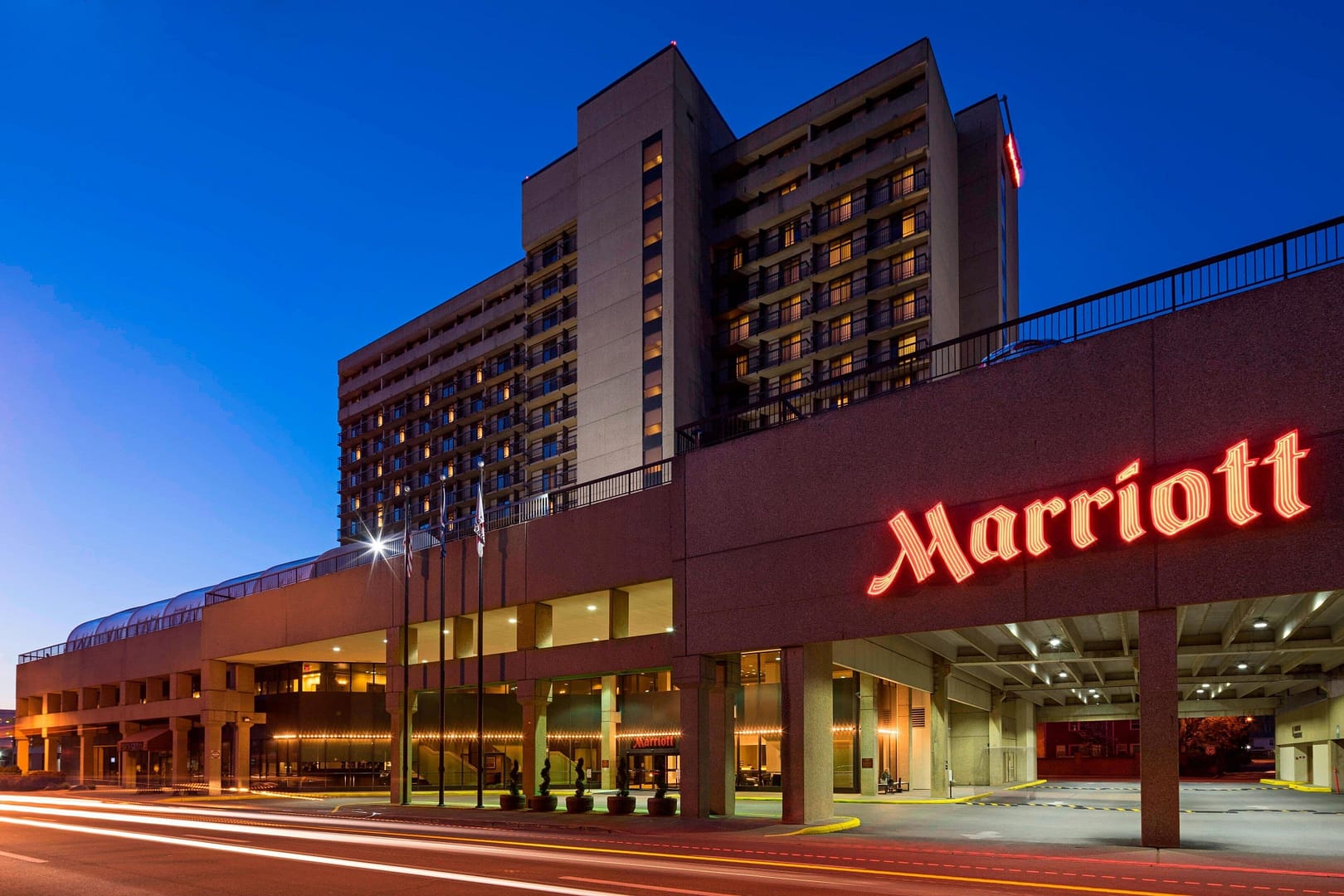 Building view of Charleston Marriott Town Center