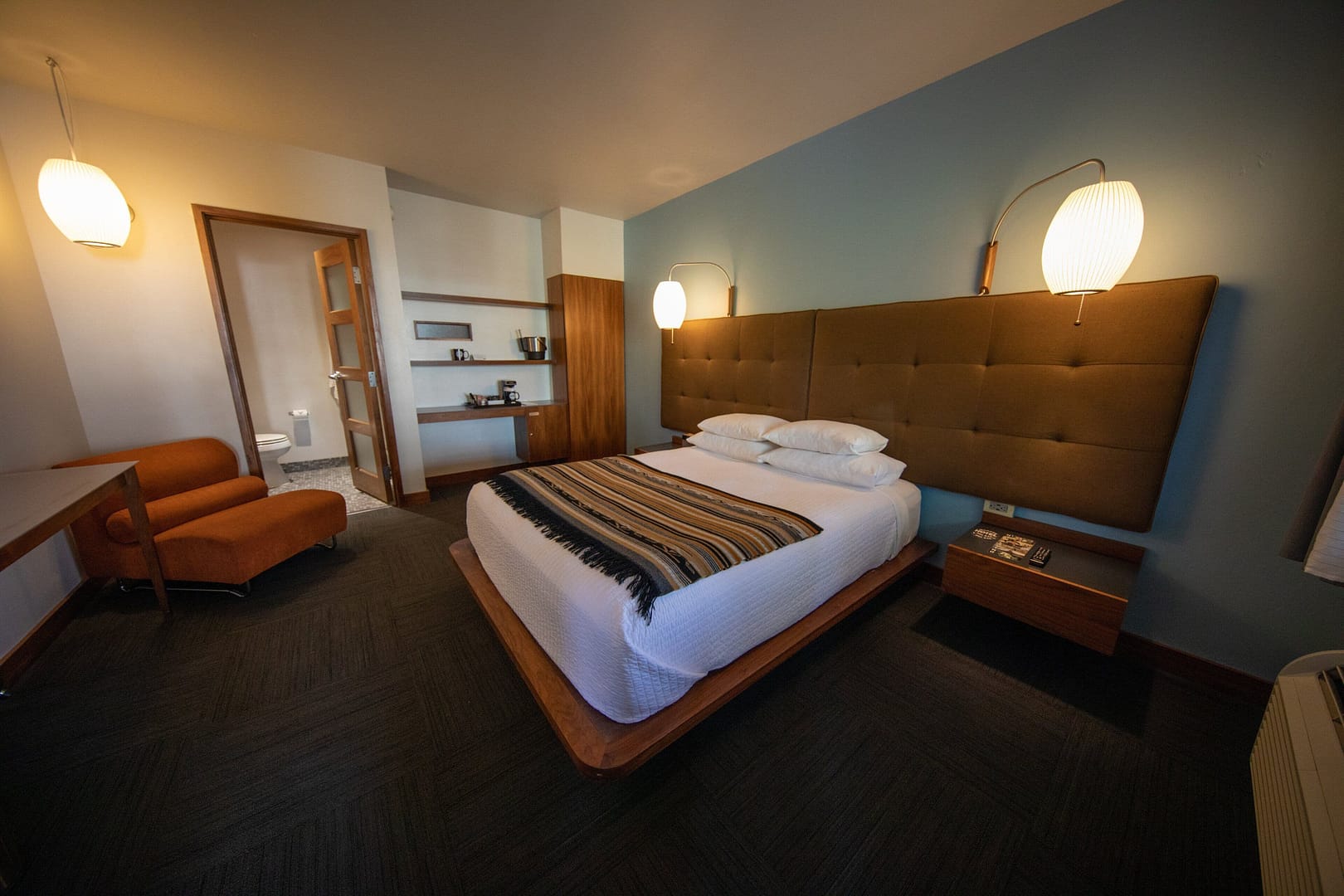 Bedroom view of Modern Hotel