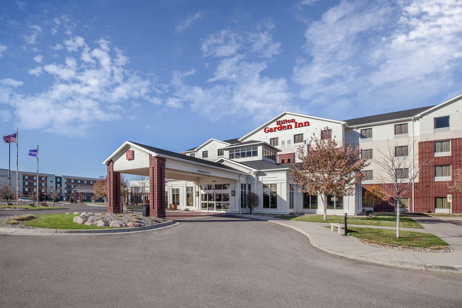 Building view of Hilton Garden Inn Fargo
