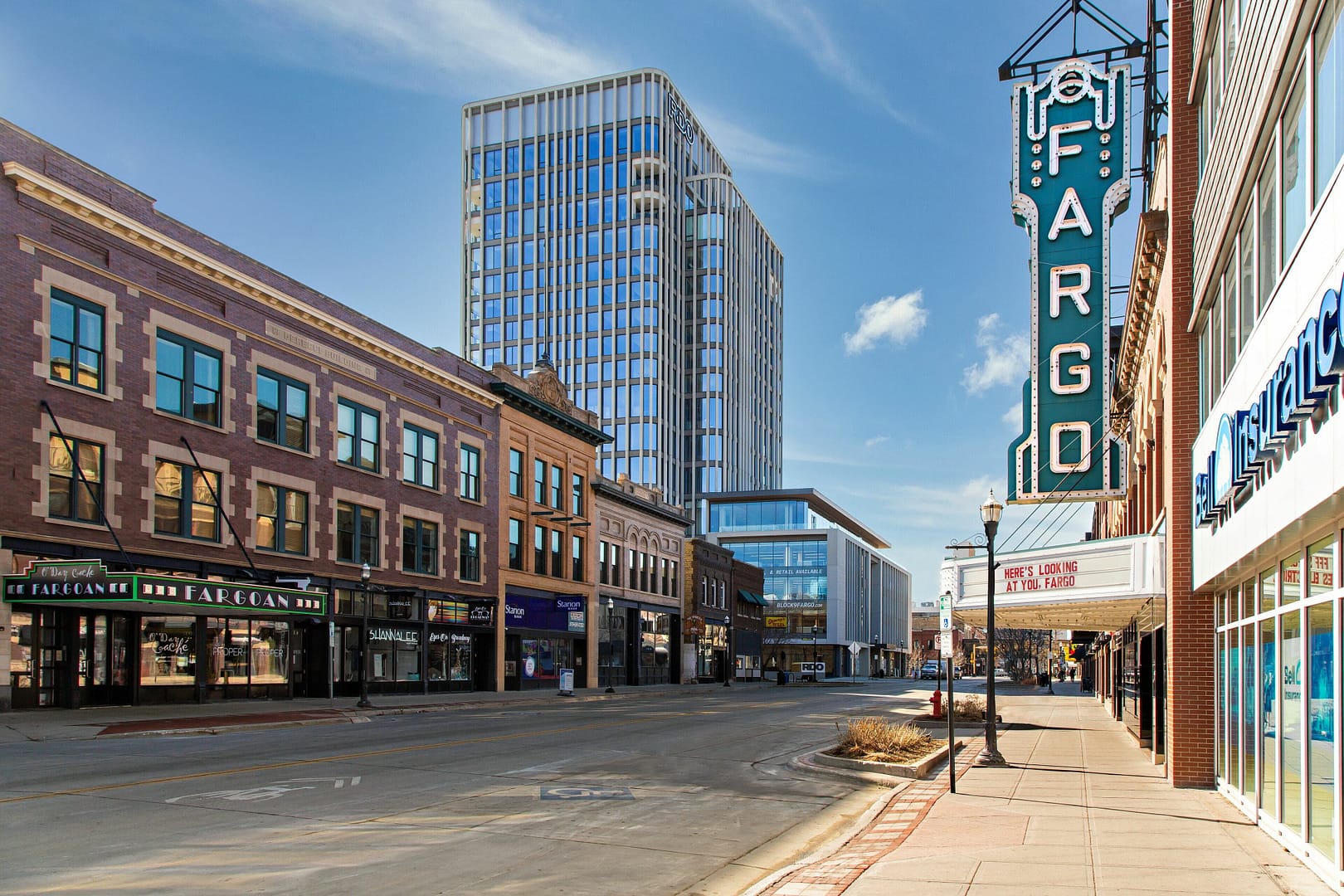 Building view of Jasper Hotel