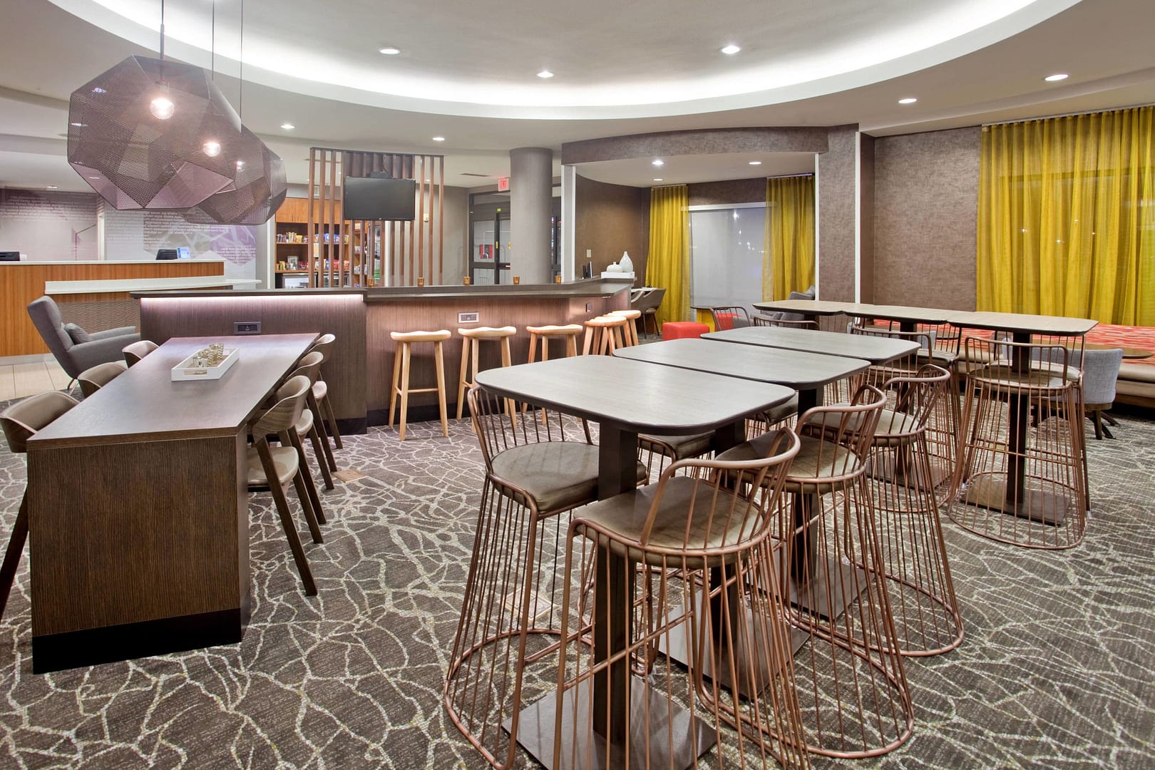 Restaurant view of SpringHill Suites by Marriott Wichita East at Plazzio