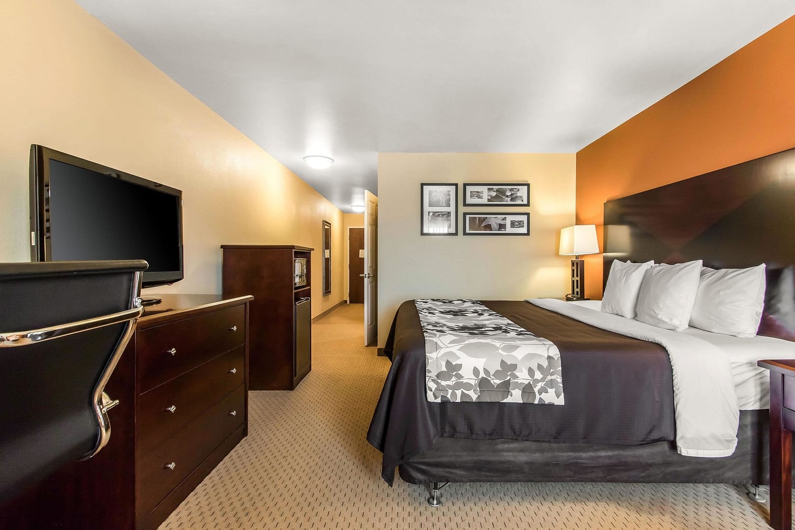 Bedroom view of Sleep Inn & Suites Huntsville Near U.S. Space & Rocket Center