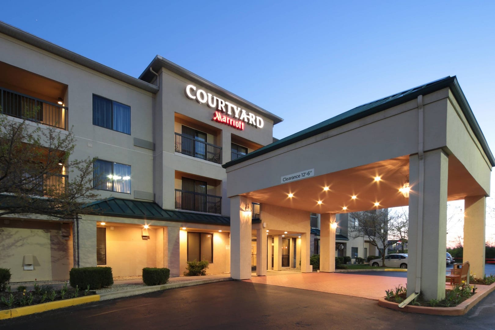 Building view of Courtyard Dayton North